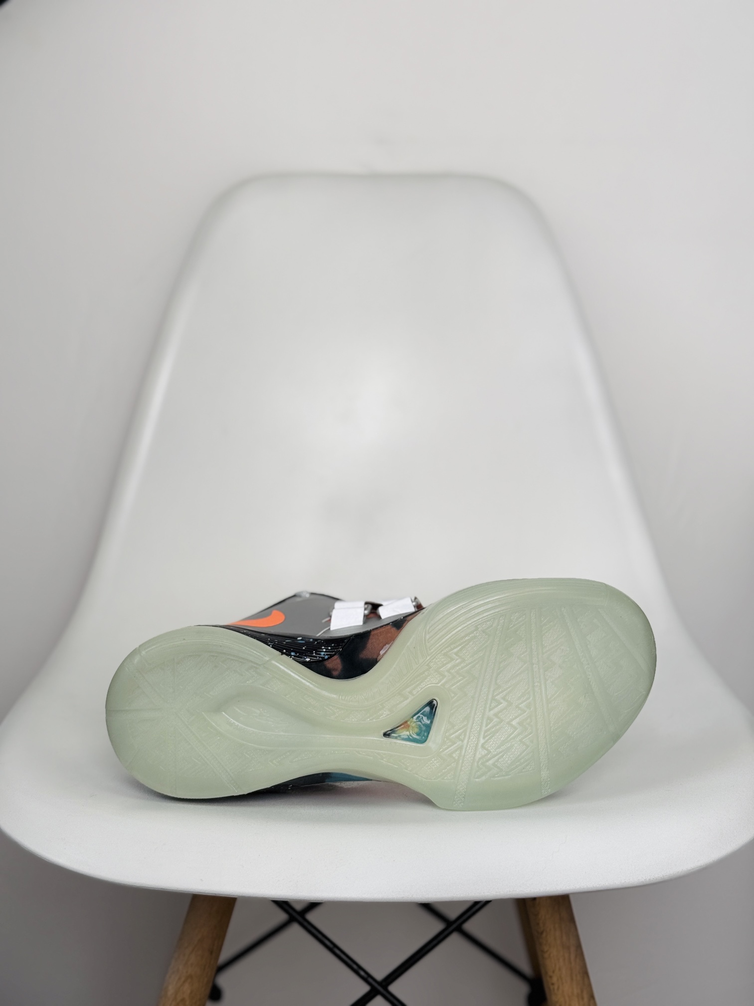 灭世纯原 KD4 Galaxy 杜兰特4代 低筒 前后气垫 缓震休闲 篮球鞋 波鞋 男款 黑银色 FD2635-001