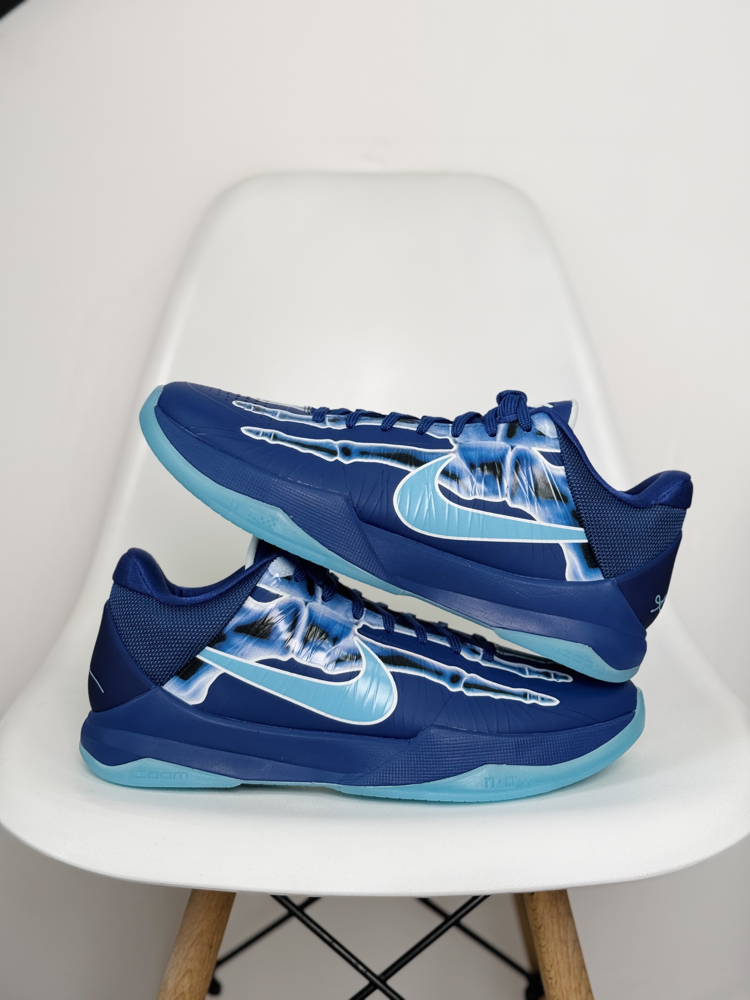 H12 Kobe5 Protro zoom  X-Ray  科比 5  前掌气垫 后掌EVA 籃球鞋 球鞋 實戰鞋  真碳板  波鞋  蓝色骨骼 HJ4303-400