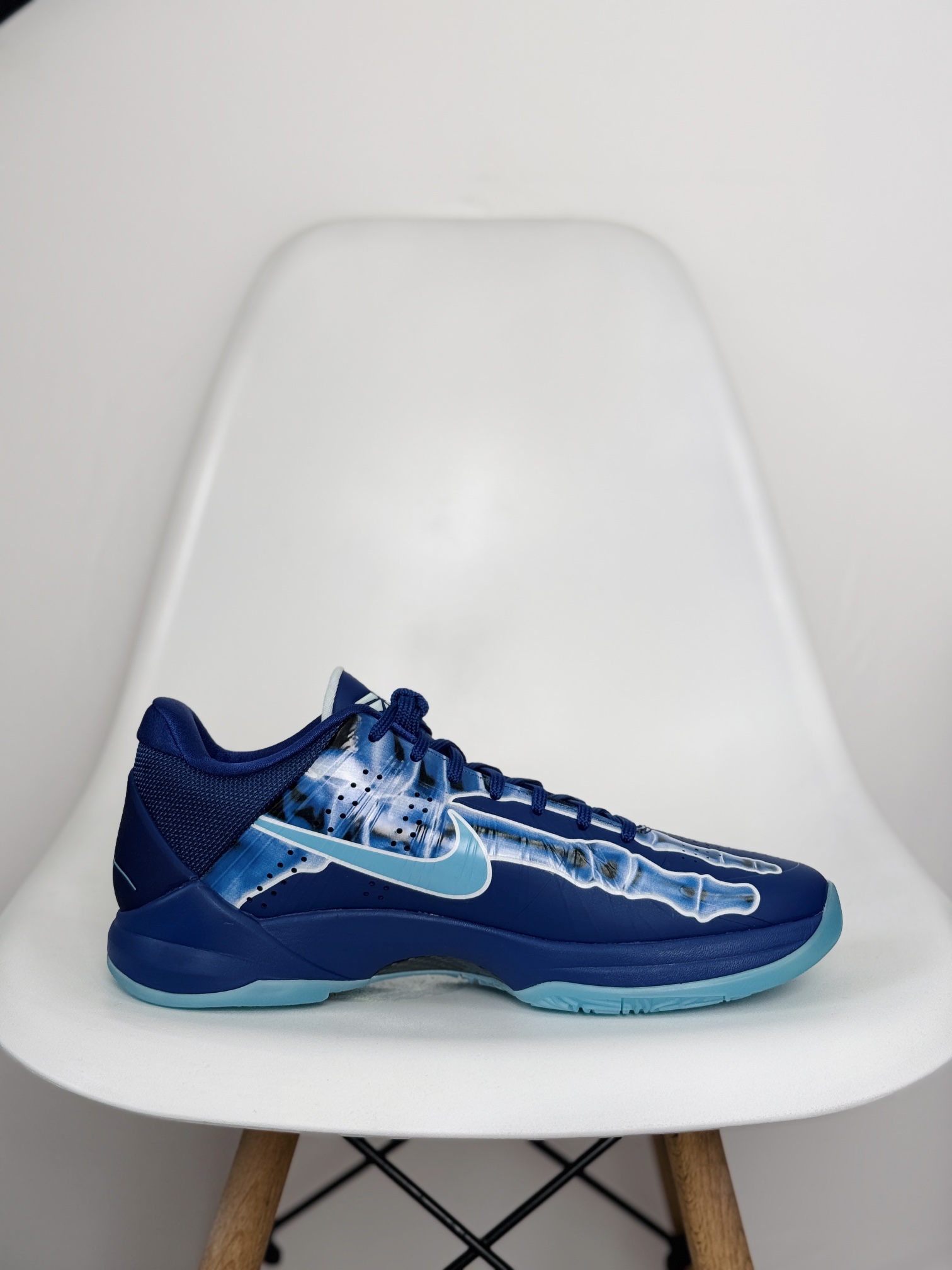 H12 Kobe5 Protro zoom  X-Ray  科比 5  前掌气垫 后掌EVA 籃球鞋 球鞋 實戰鞋  真碳板  波鞋  蓝色骨骼 HJ4303-400