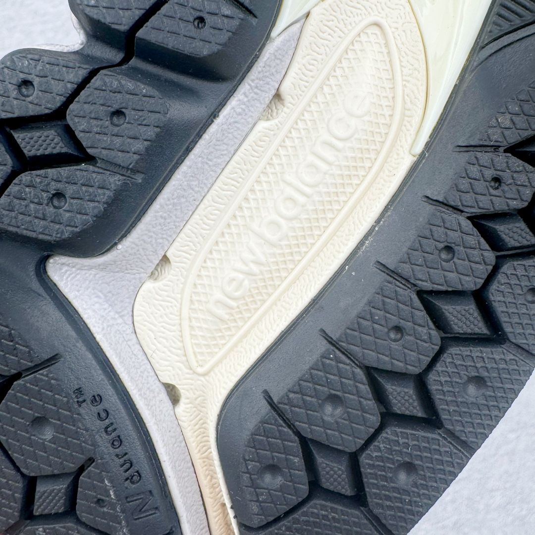  新版 New Balance NB 2002R  Gore-Tex 复古 低筒 跑步鞋 运动鞋 休闲鞋 波鞋  男鞋 女鞋 棕灰M2002RHS 