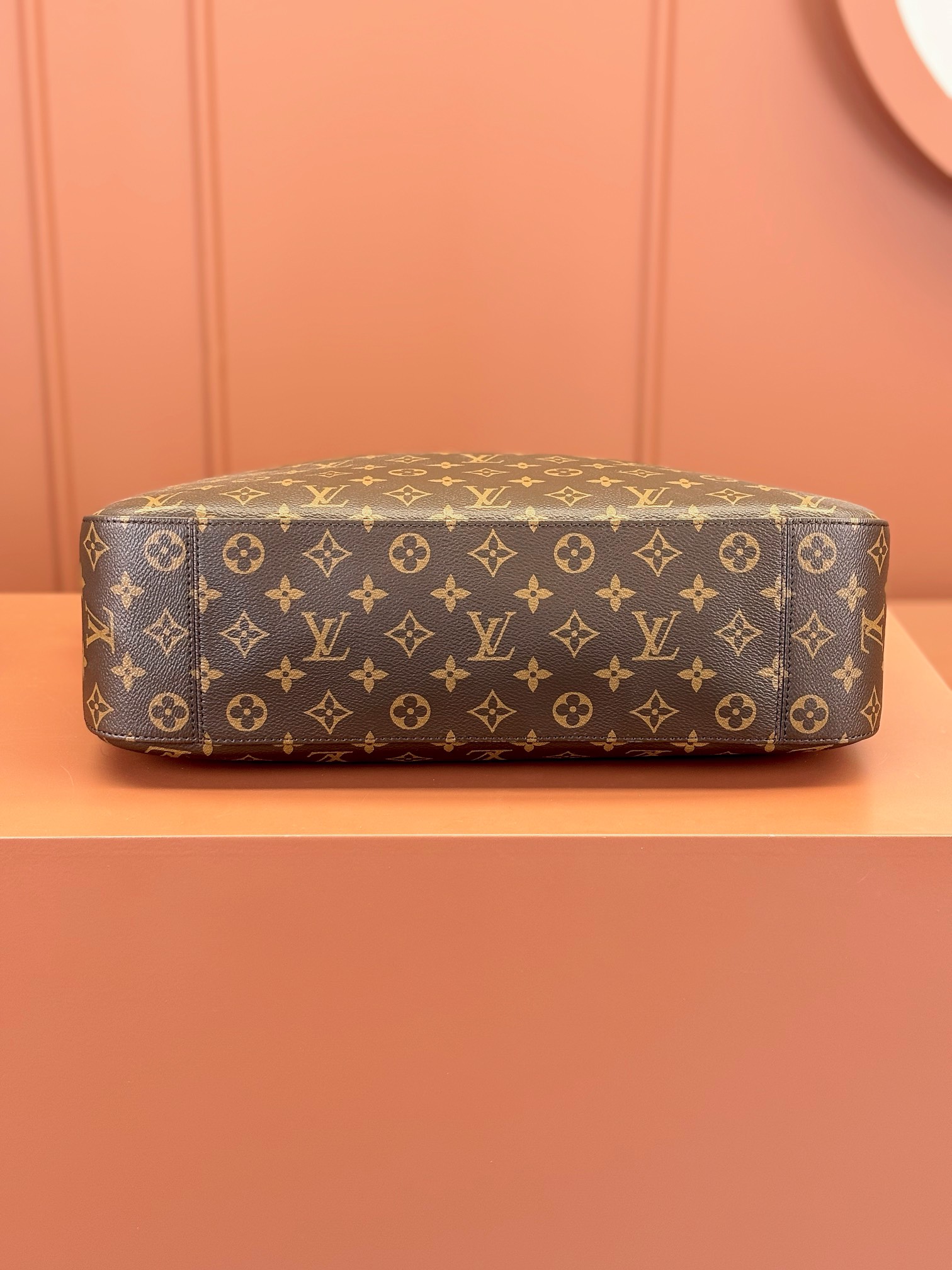  MB LOUIS VUITTON Slouchy PM  LV 路易威登  不可调节 不可拆卸  牛皮革 斜挎包 单肩包 双肩包 水桶 手提包 小号 中号 M11952/M12098