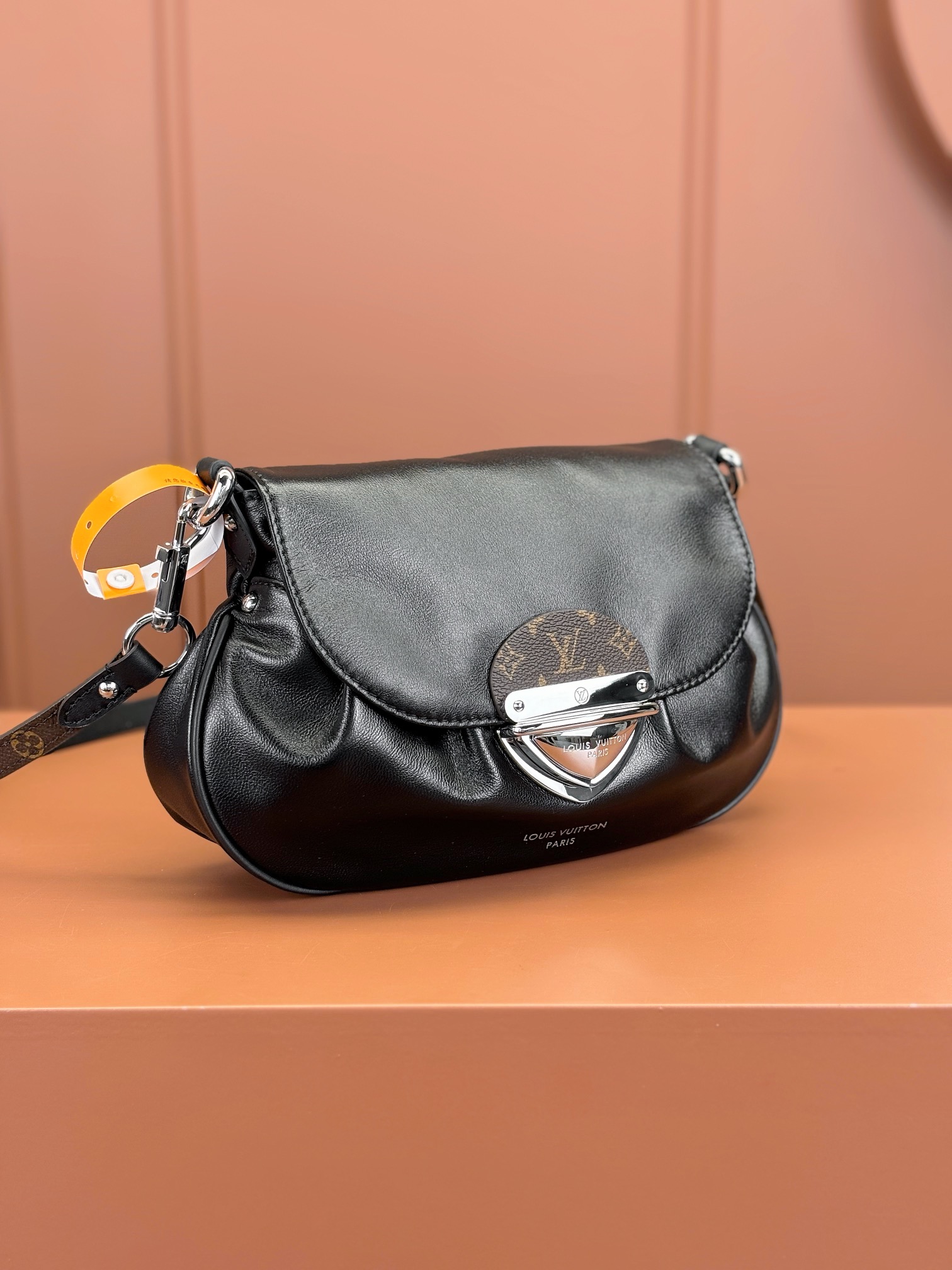  MB LOUIS VUITTON SUNSET VIBE  LV 路易威登  褶皱元宝 牛皮革 斜挎包 单肩包 双肩包 水桶 手提包 M12192