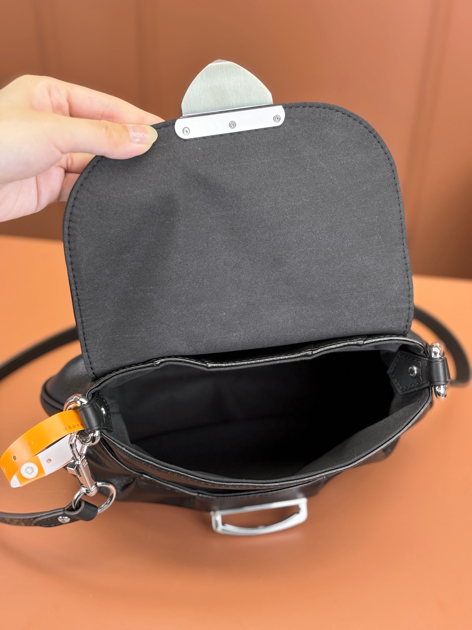  MB LOUIS VUITTON SUNSET VIBE  LV 路易威登  褶皱元宝 牛皮革 斜挎包 单肩包 双肩包 水桶 手提包 M12192