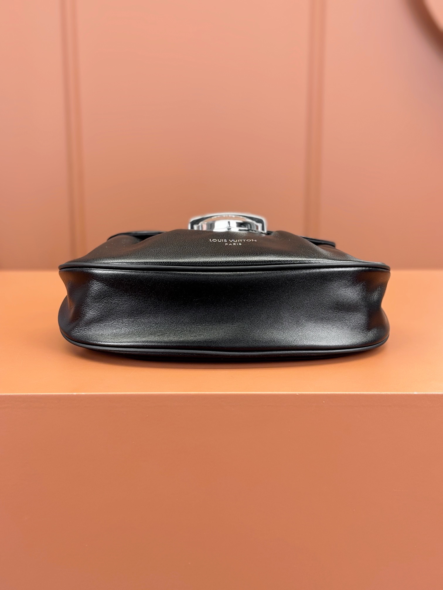  MB LOUIS VUITTON SUNSET VIBE  LV 路易威登  褶皱元宝 牛皮革 斜挎包 单肩包 双肩包 水桶 手提包 M12192