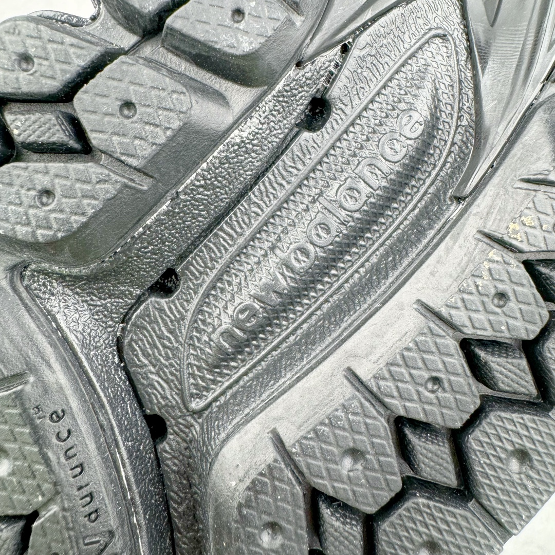  新版 JJJJound New Balance NB 2002R  Gore-Tex 复古 低筒 跑步鞋 运动鞋 休闲鞋 波鞋  男鞋 女鞋 灰黑 M2002RXZ