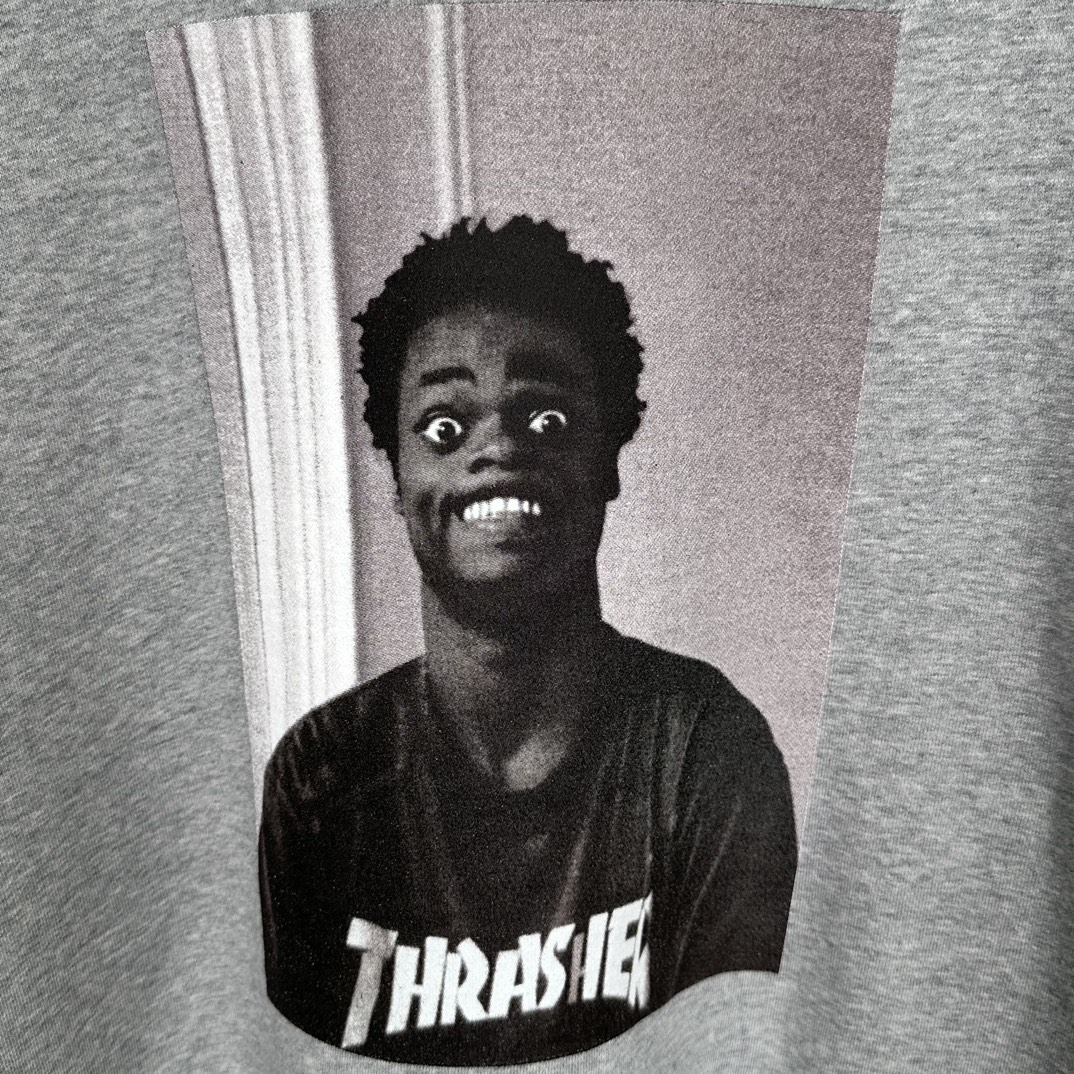  Supreme THRASHER FW24 WEEK6 Crewneck 圆领 人物 加绒 长袖卫衣  黑色 灰色  SUP-FW24-126