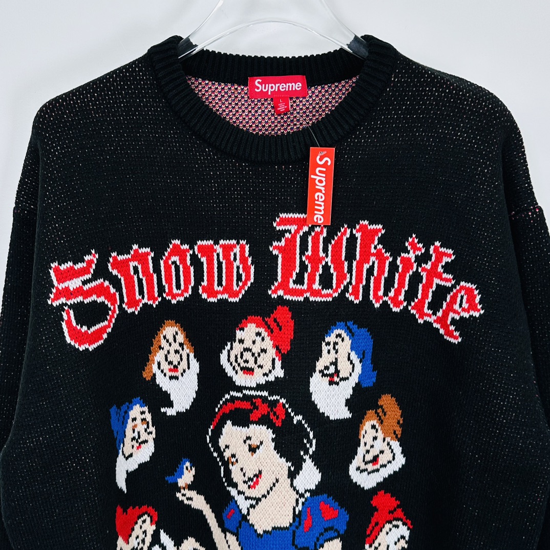   Supreme FW24 WEEK8 Show White Sweater 圆领 毛衣 人物 加绒 长袖卫衣  白雪公主 黑色 灰色