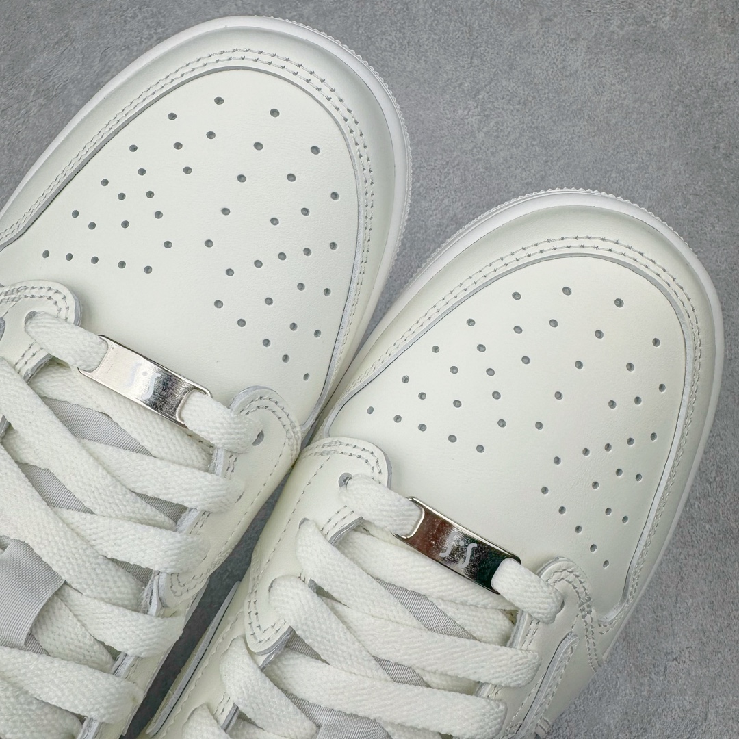  天花板 Travis Scott x Air Jordan 1 Low  倒钩 低筒 倒钩 板鞋 篮球鞋 波鞋 男女同款  亲友限定 白色 