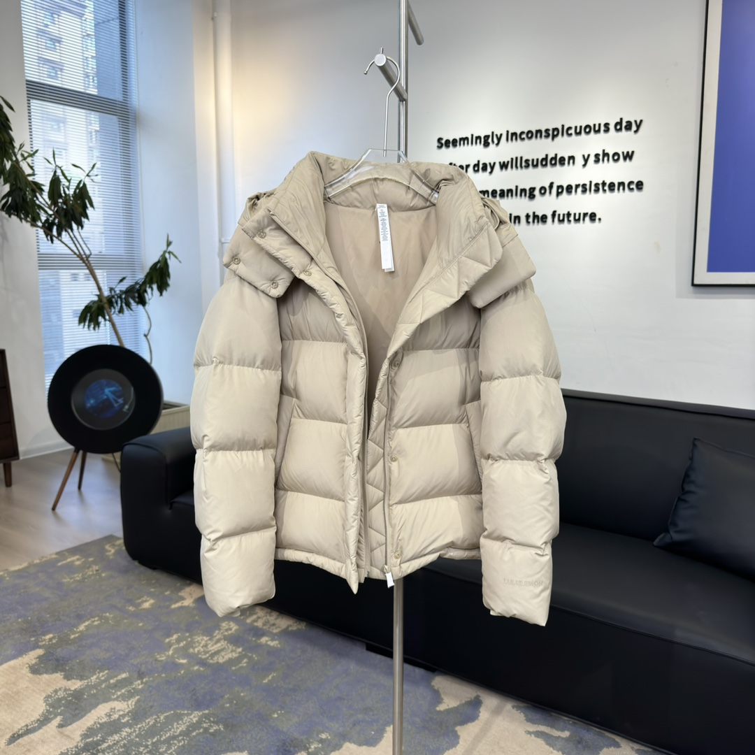 Lululemon 露露乐蒙 Wunder Puff 纯色拉链连帽长袖短款五格羽绒服 凤搂 女款 浅驼色