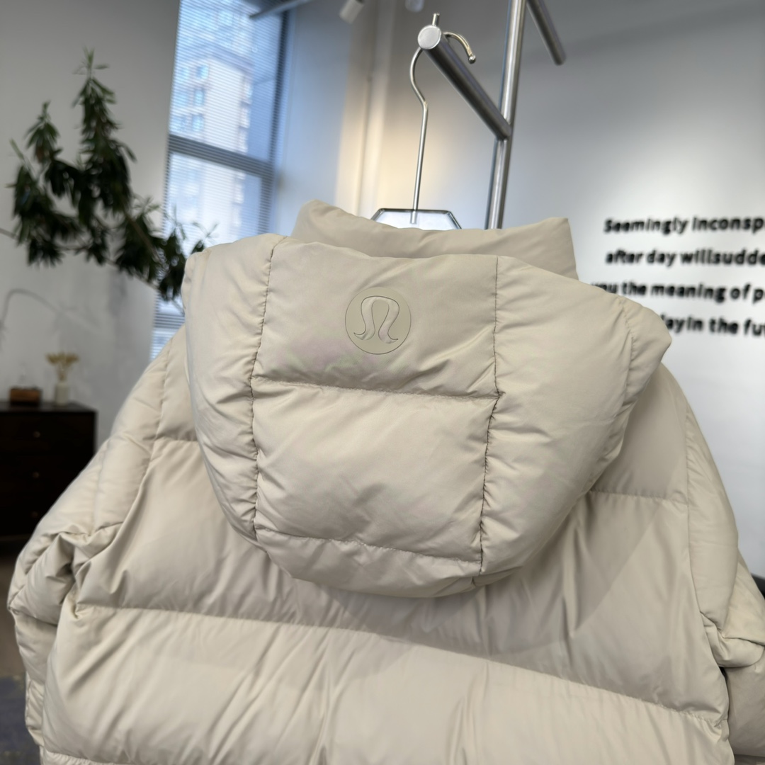 Lululemon 露露乐蒙 Wunder Puff 纯色拉链连帽长袖短款五格羽绒服 凤搂 女款 浅驼色