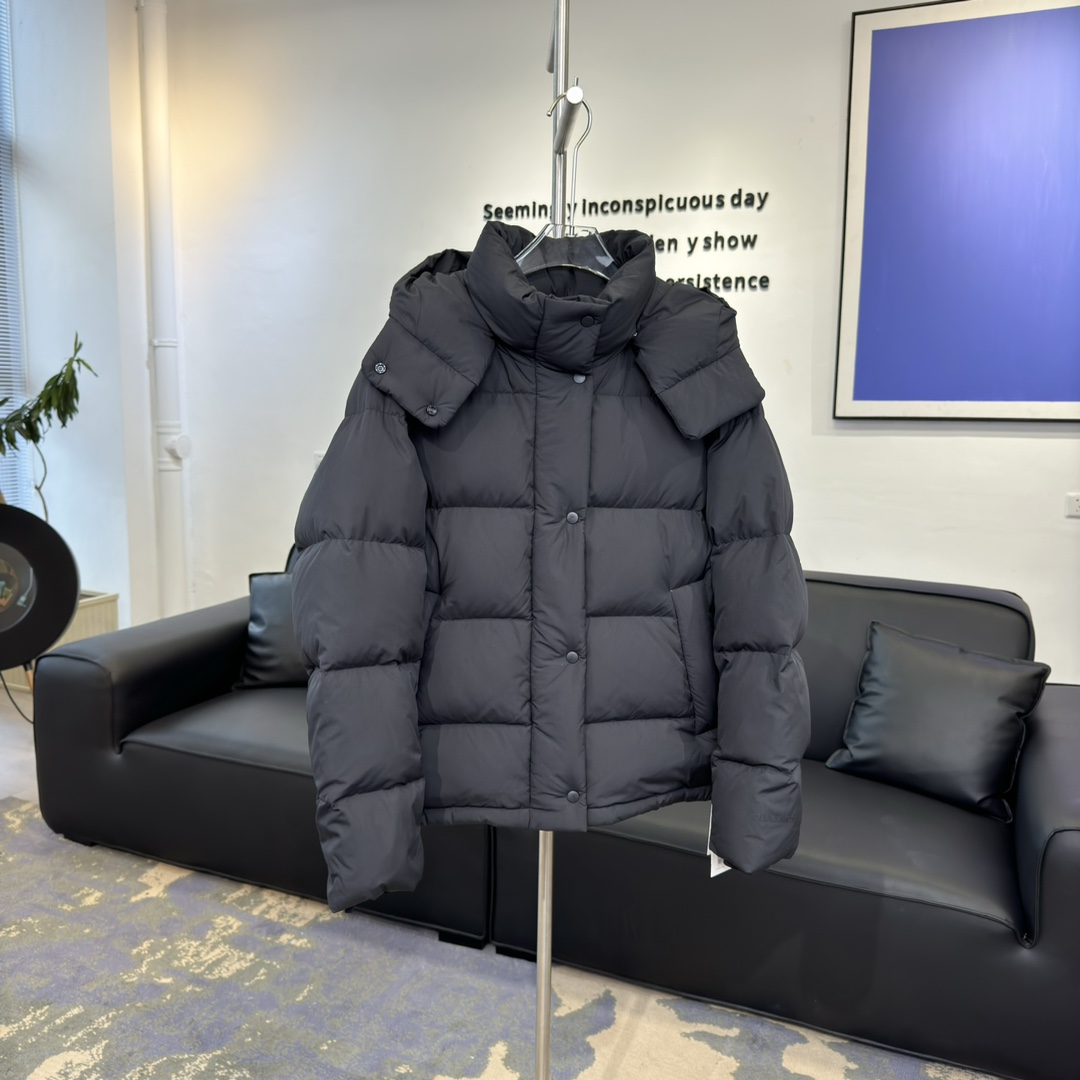  Lululemon 露露乐蒙 Wunder Puff 纯色拉链连帽长袖短款五格羽绒服 凤搂 女款 黑色