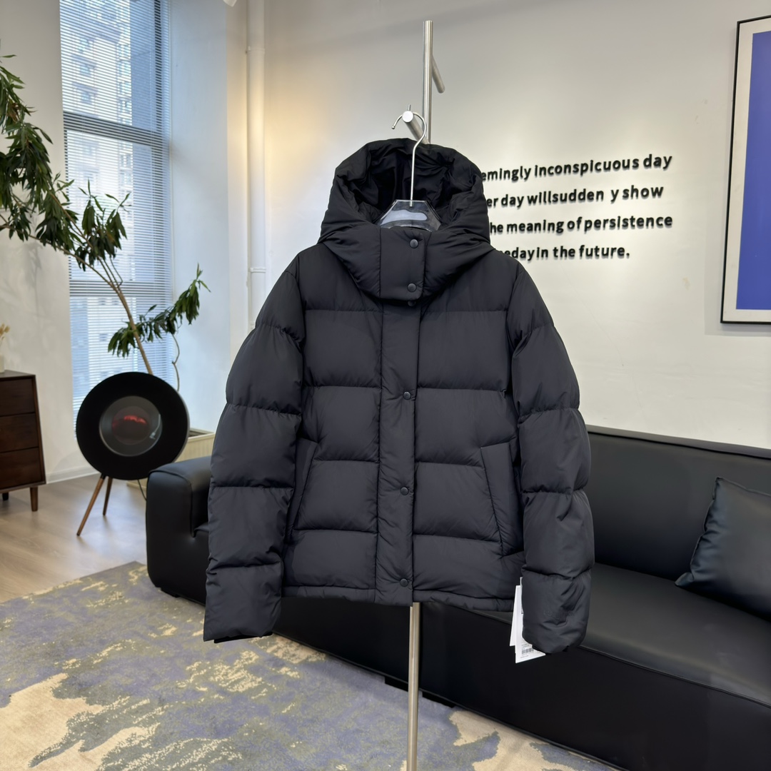  Lululemon 露露乐蒙 Wunder Puff 纯色拉链连帽长袖短款五格羽绒服 凤搂 女款 黑色