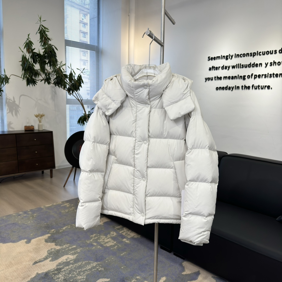  Lululemon 露露乐蒙 Wunder Puff 纯色拉链连帽长袖短款五格羽绒服 凤搂 女款 骨白