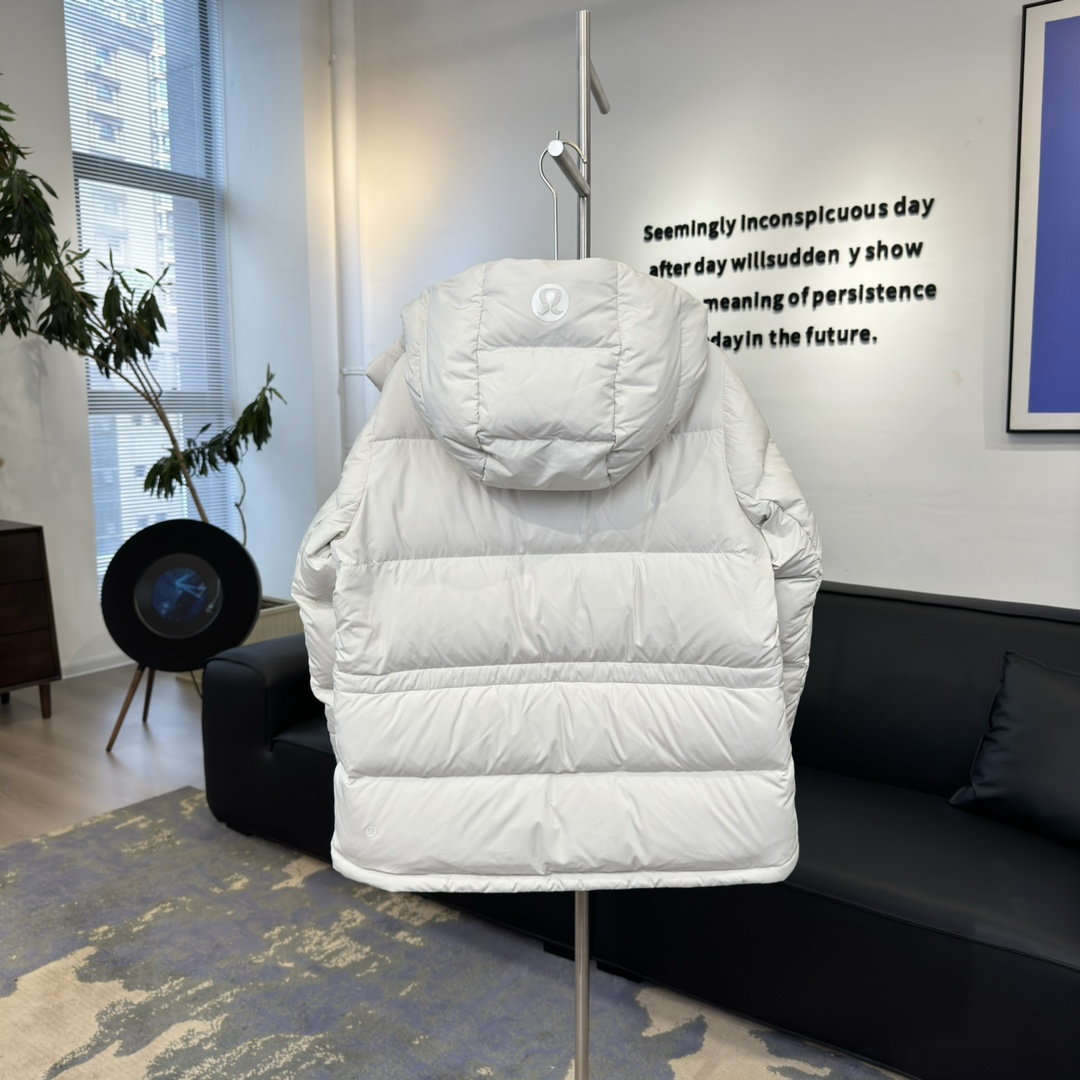  Lululemon 露露乐蒙 Wunder Puff 纯色拉链连帽长袖短款五格羽绒服 凤搂 女款 骨白