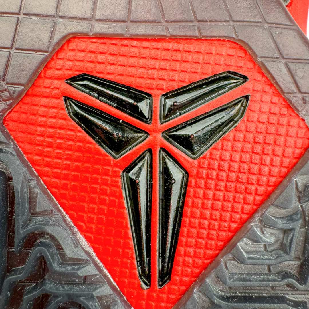 S2  Kobe5  zoom  Year OF the Mamba 科比 5  前掌气垫 后掌EVA 籃球鞋 球鞋 實戰鞋  真碳板  波鞋  蛇年 大红 HF5182-600