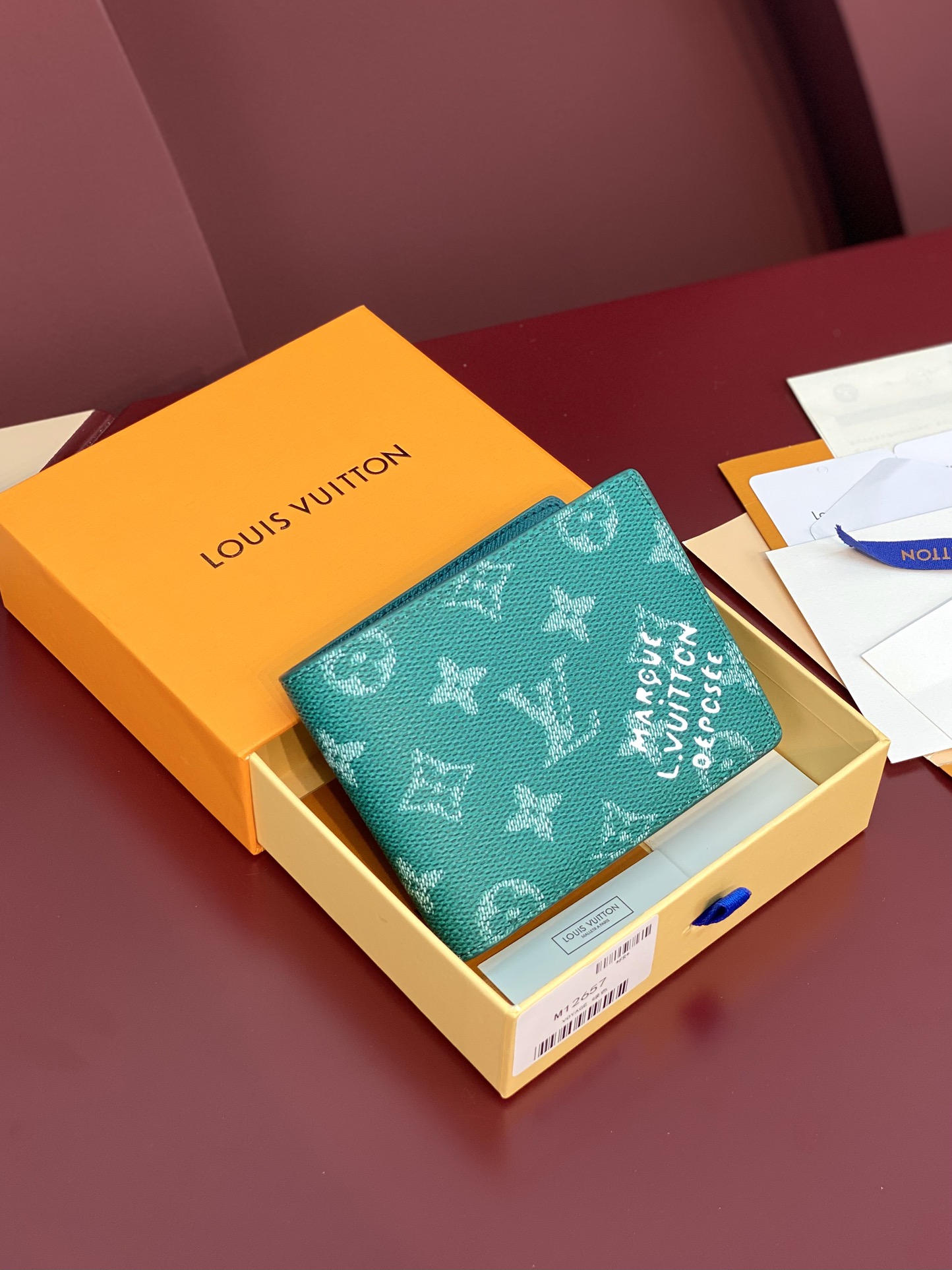   LOUIS VUITTON Multiple 路易威登  LV  老化压花 钱包 短夹  绿色 M12657