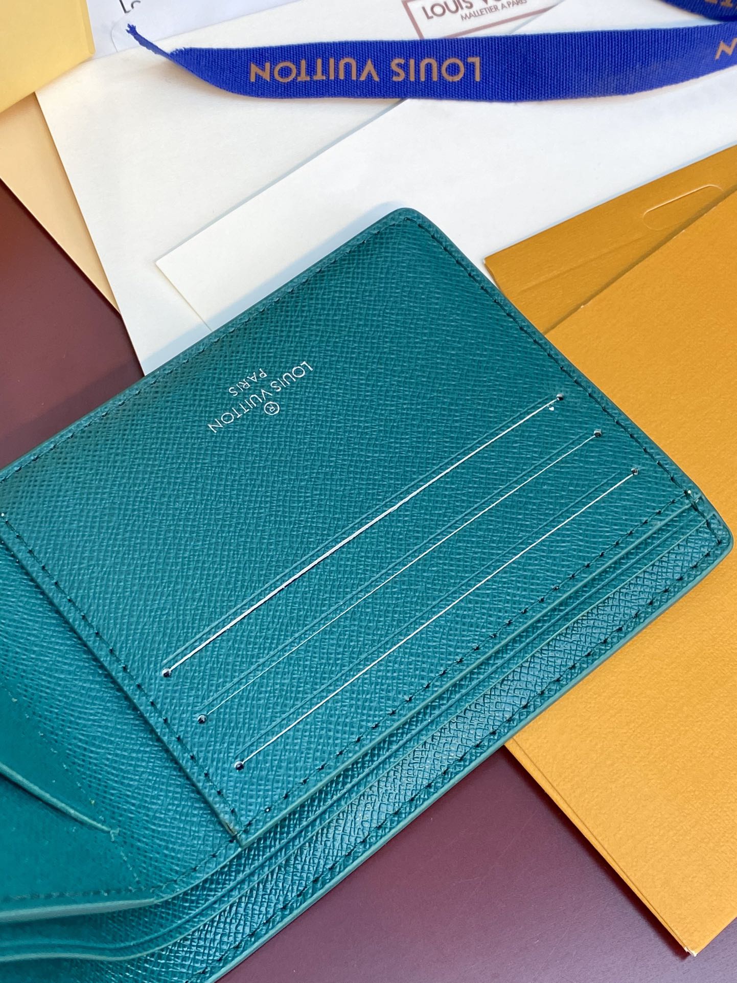   LOUIS VUITTON Multiple 路易威登  LV  老化压花 钱包 短夹  绿色 M12657