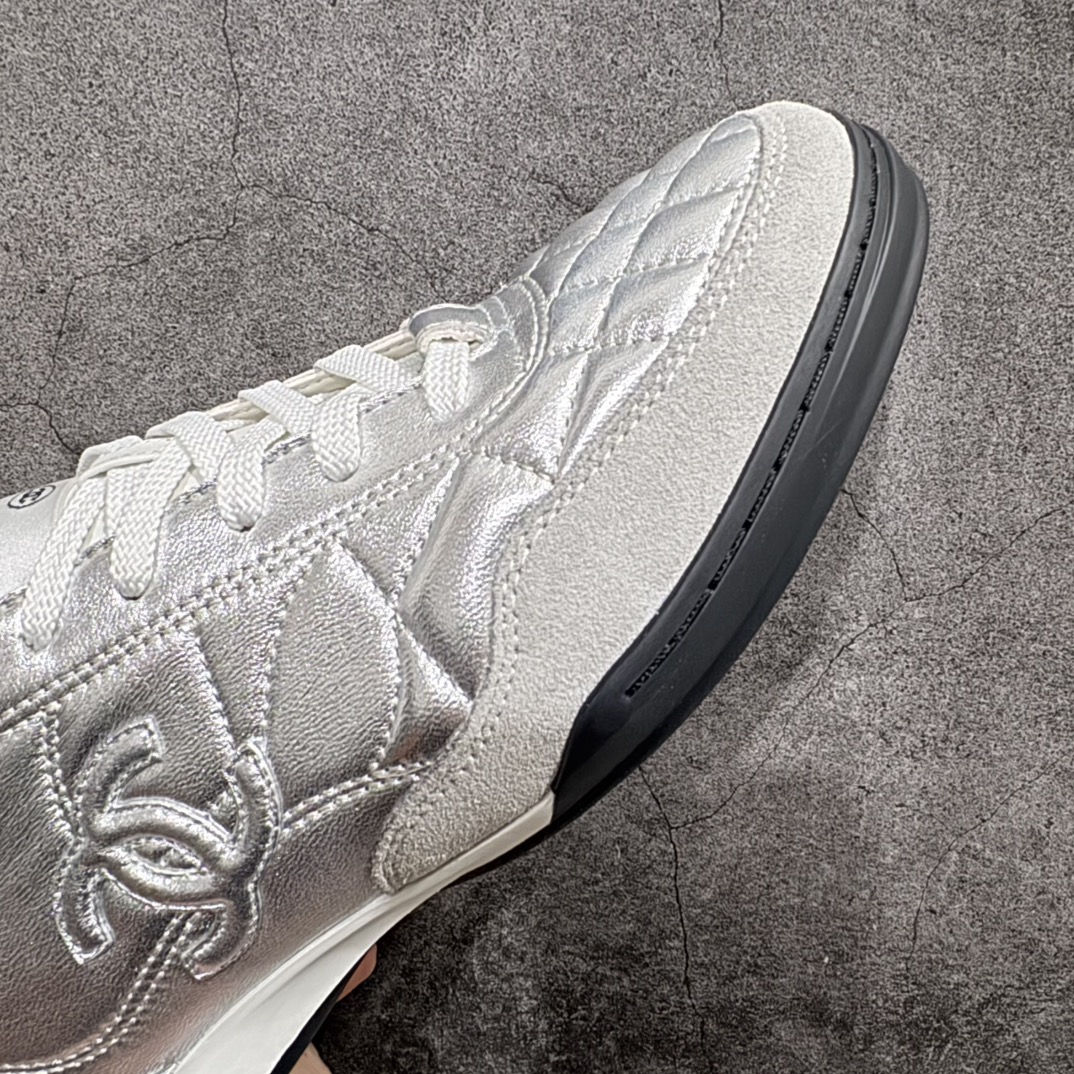  CHANEL 香奈儿  24A德训鞋  低筒 圆头运动鞋 休闲鞋 跑步鞋 女鞋  银色 G45839-B17445-NZB00