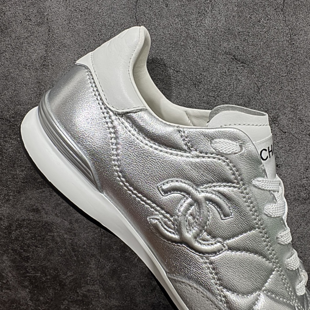  CHANEL 香奈儿  24A德训鞋  低筒 圆头运动鞋 休闲鞋 跑步鞋 女鞋  银色 G45839-B17445-NZB00