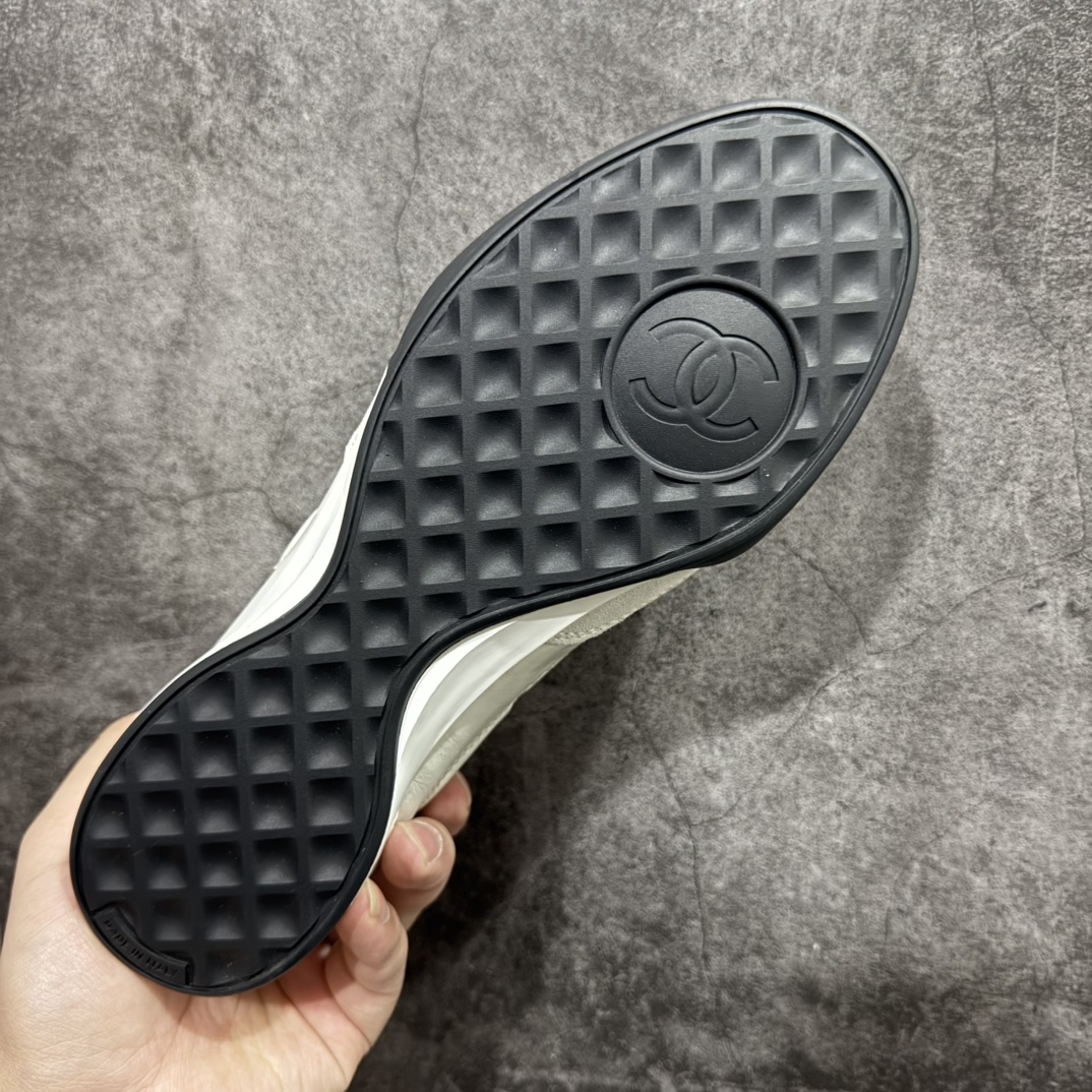  CHANEL 香奈儿  24A德训鞋  低筒 圆头运动鞋 休闲鞋 跑步鞋 女鞋  白色 G45839-B17445-NZB03