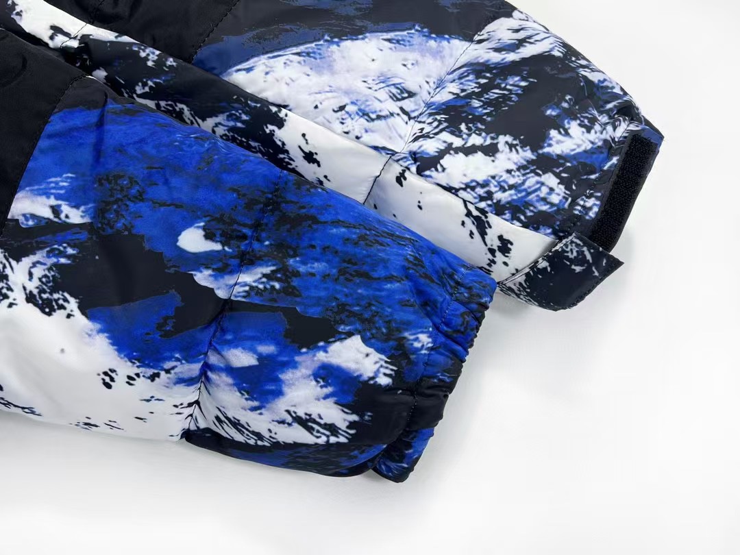  补货 Supreme FW17 The North Face 聯名款 Mountain Parka   防水 防風 保暖長袖 外套 風摟 男款 女款 雪山羽绒  