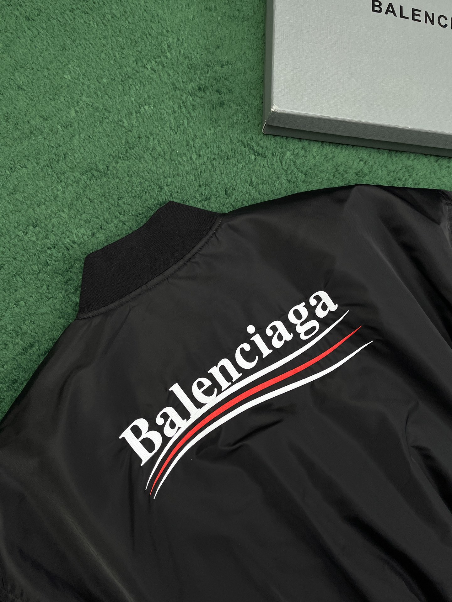 新版 Balenciaga 巴黎世家 POLITICAL CAMPAIGN VARSITY 夹克飞行服 黑色 外套防风保暖长袖 