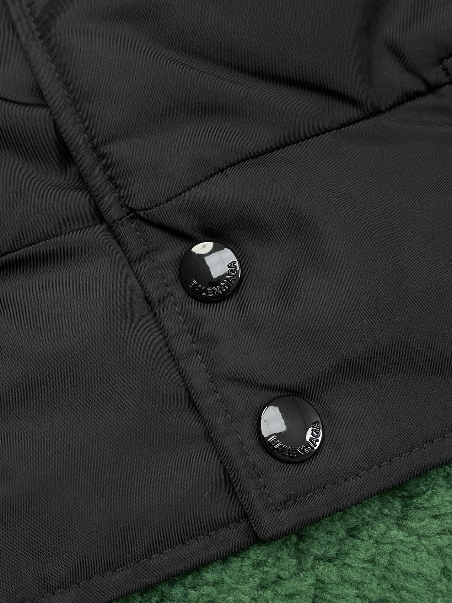 新版 Balenciaga 巴黎世家 POLITICAL CAMPAIGN VARSITY 夹克飞行服 黑色 外套防风保暖长袖 