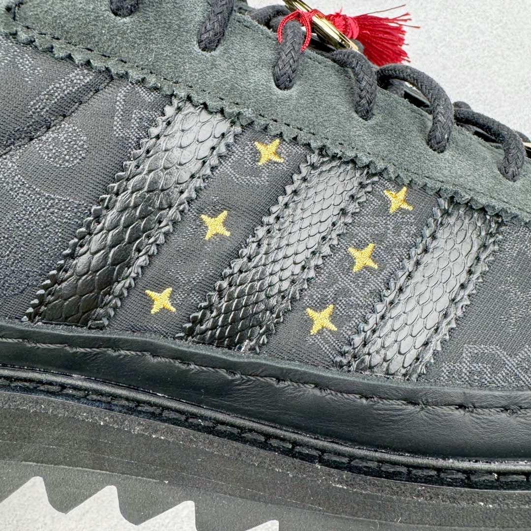  CLOT x Neighbored x adidas Originals Superstar 陈冠希 低筒 复古板鞋 休闲鞋 男鞋 女鞋 黑丝绸 JR5114