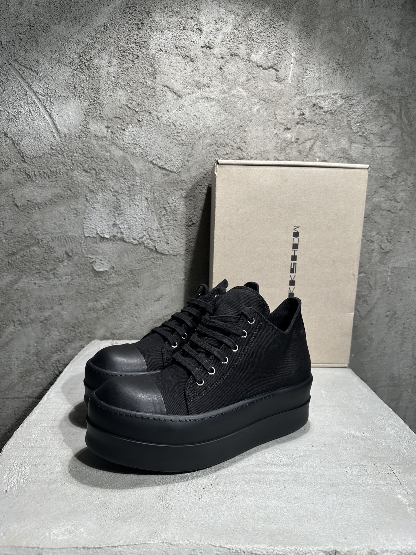 RICK OWENS RO High-Top Black 低筒 厚底 板鞋 休闲鞋 男鞋 女鞋 波鞋  帆布 黑色厚底 DU02D2832DO-999 