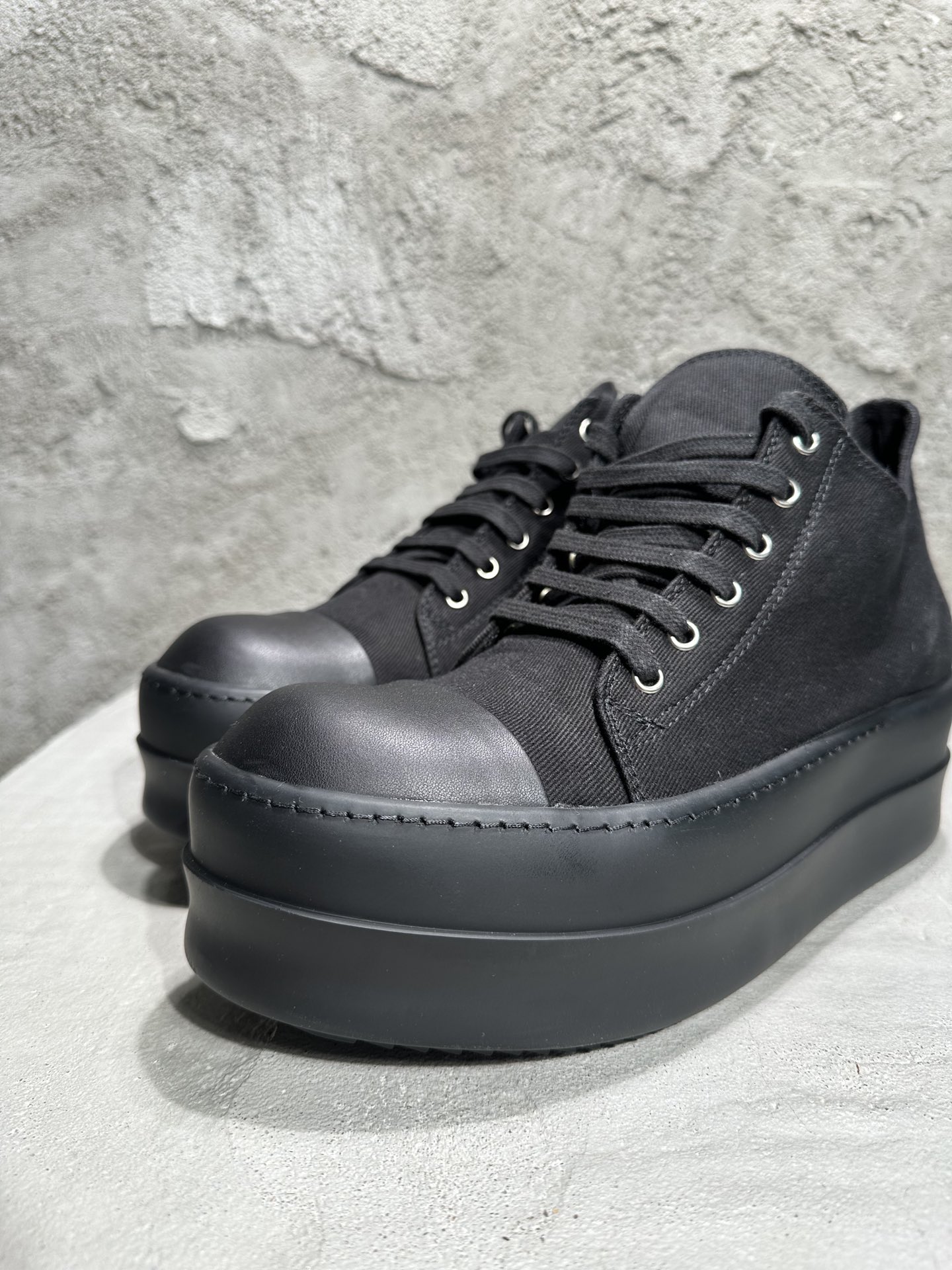 RICK OWENS RO High-Top Black 低筒 厚底 板鞋 休闲鞋 男鞋 女鞋 波鞋  帆布 黑色厚底 DU02D2832DO-999 