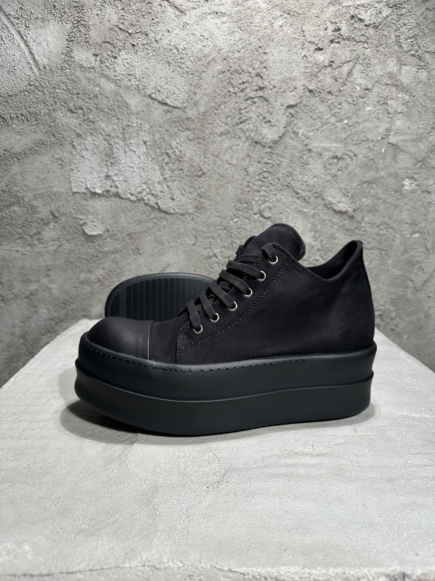 RICK OWENS RO High-Top Black 低筒 厚底 板鞋 休闲鞋 男鞋 女鞋 波鞋  帆布 黑色厚底 DU02D2832DO-999 