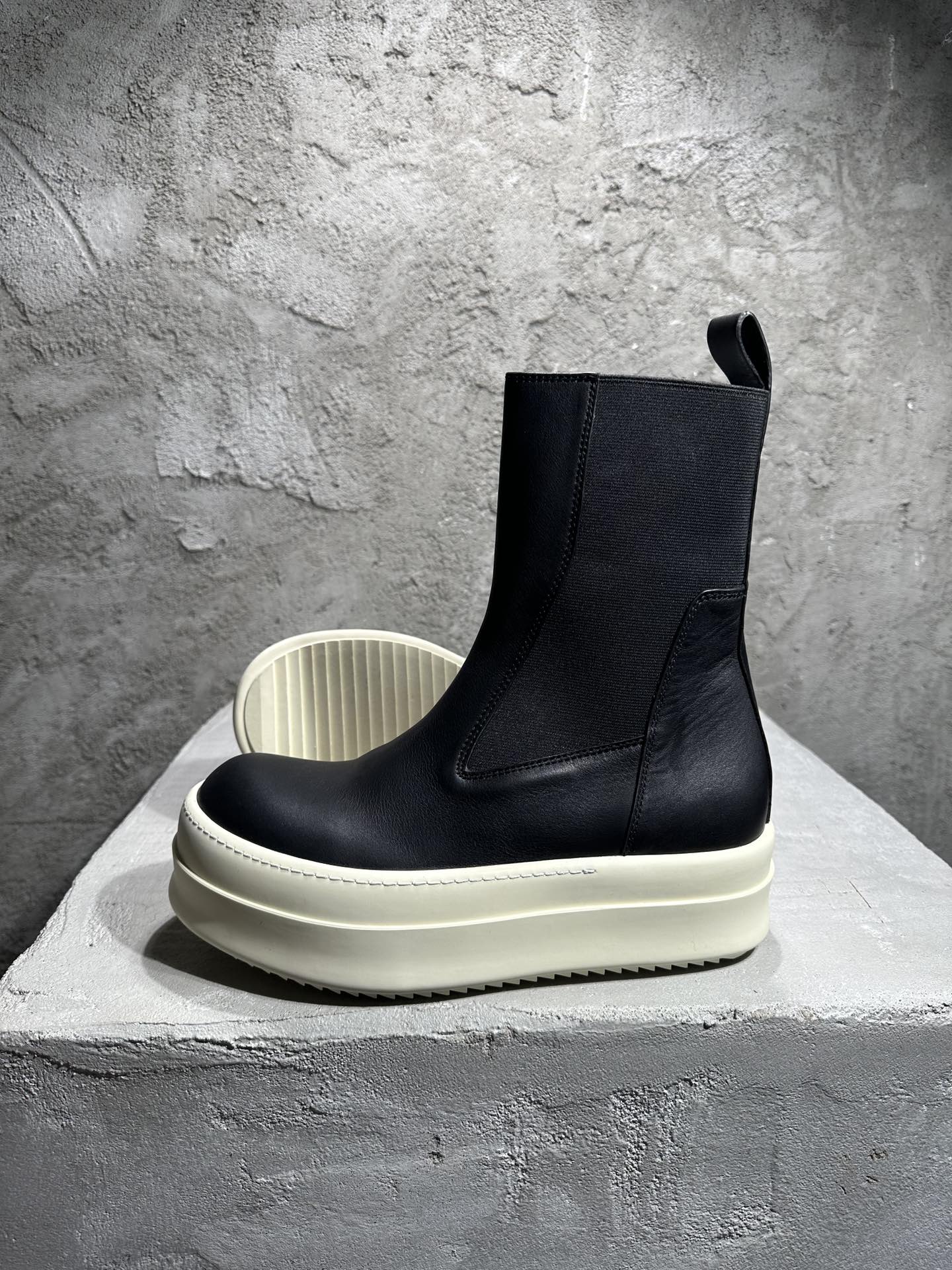 RICK OWENS RO High-Top Black 高筒 厚底 板鞋 休闲鞋 男鞋 女鞋 波鞋  皮質 切尔西靴 黑白 DS20F1806RUH-91