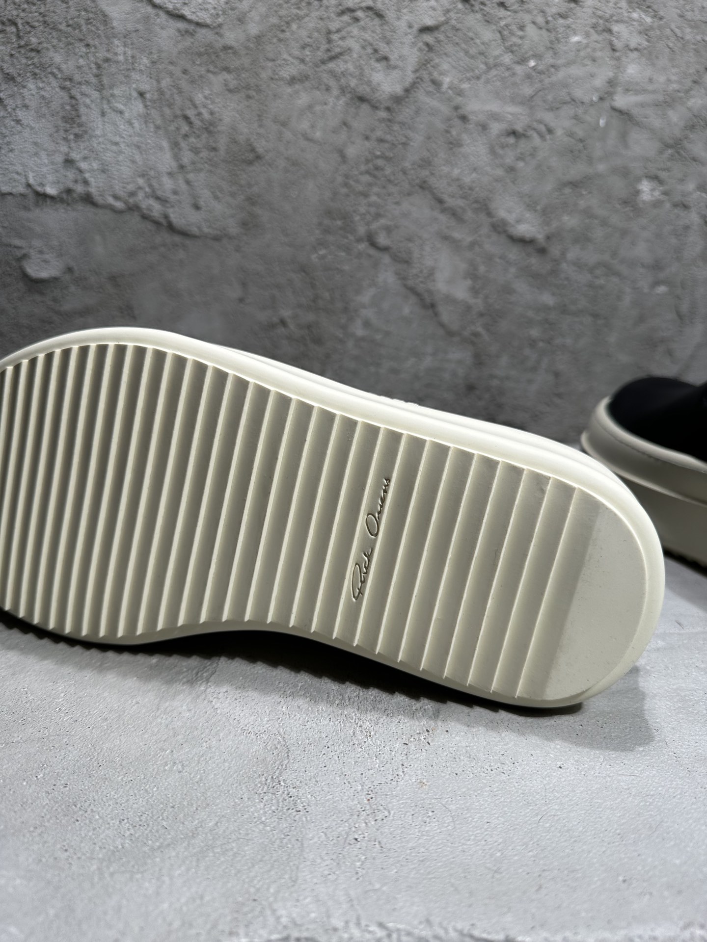 RICK OWENS RO High-Top Black 高筒 厚底 板鞋 休闲鞋 男鞋 女鞋 波鞋  皮質 切尔西靴 黑白 DS20F1806RUH-91