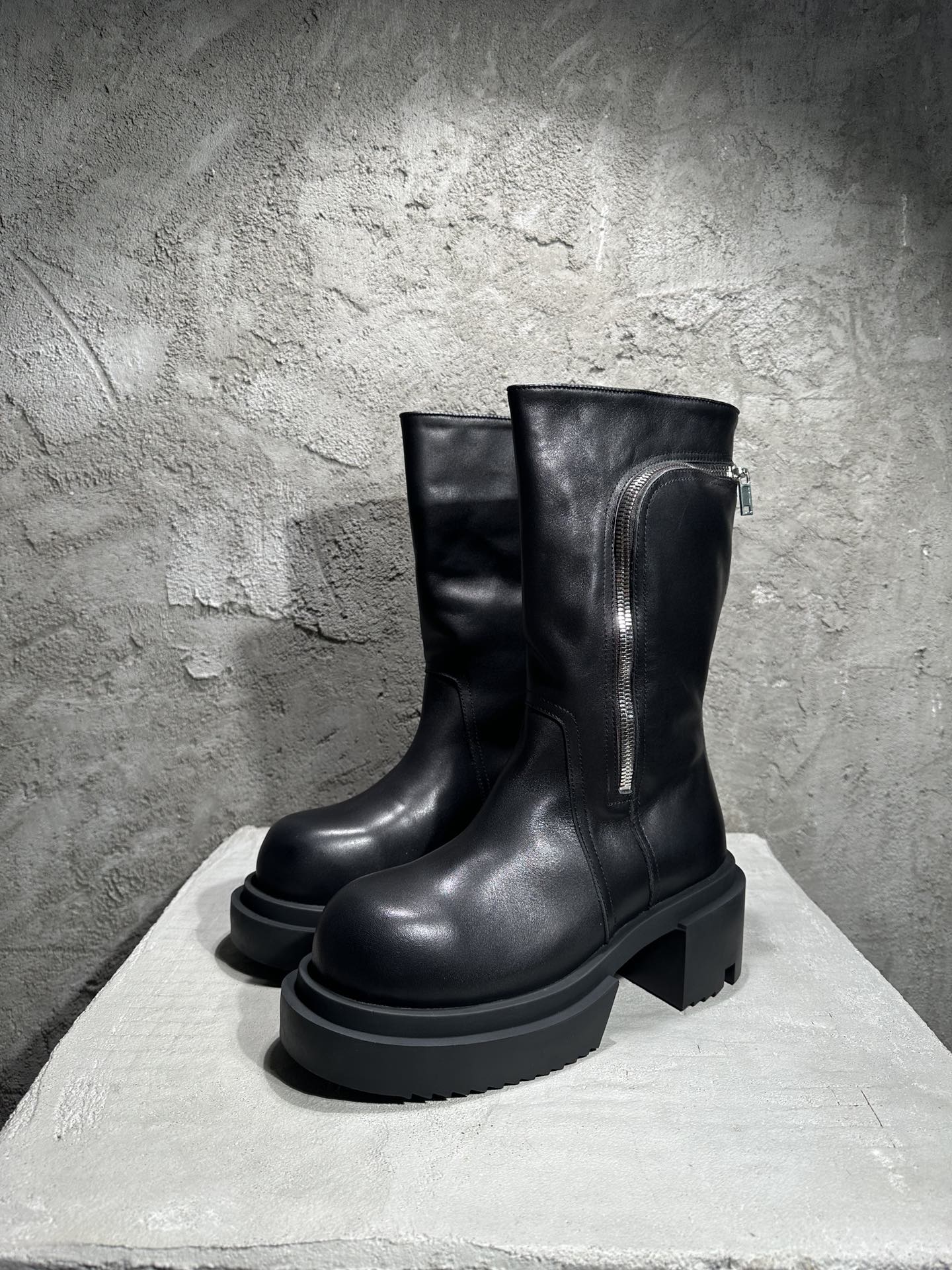 RICK OWENS RO High-Top Black 高筒 厚底 板鞋 休闲鞋 男鞋 女鞋 波鞋  皮質  靴 黑 RU01D3830LOO-09
