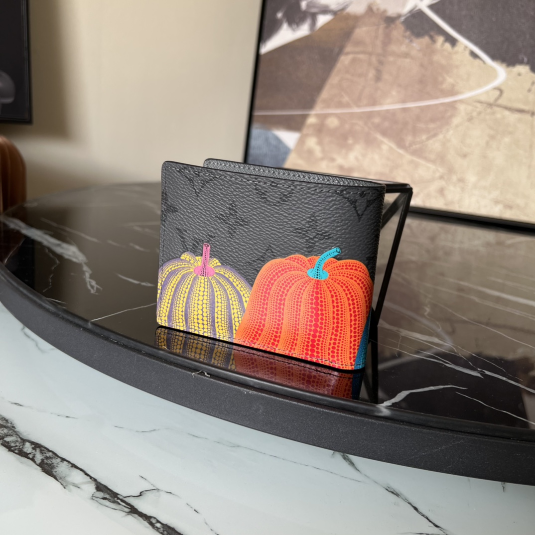 LOUIS VUITTON x Yayoi Kusama Zippy Vertical Wallet 彩色南瓜老花满印 涂层帆布拼皮  路易威登 钱包  短夹  草间弥生 灰色 M81967