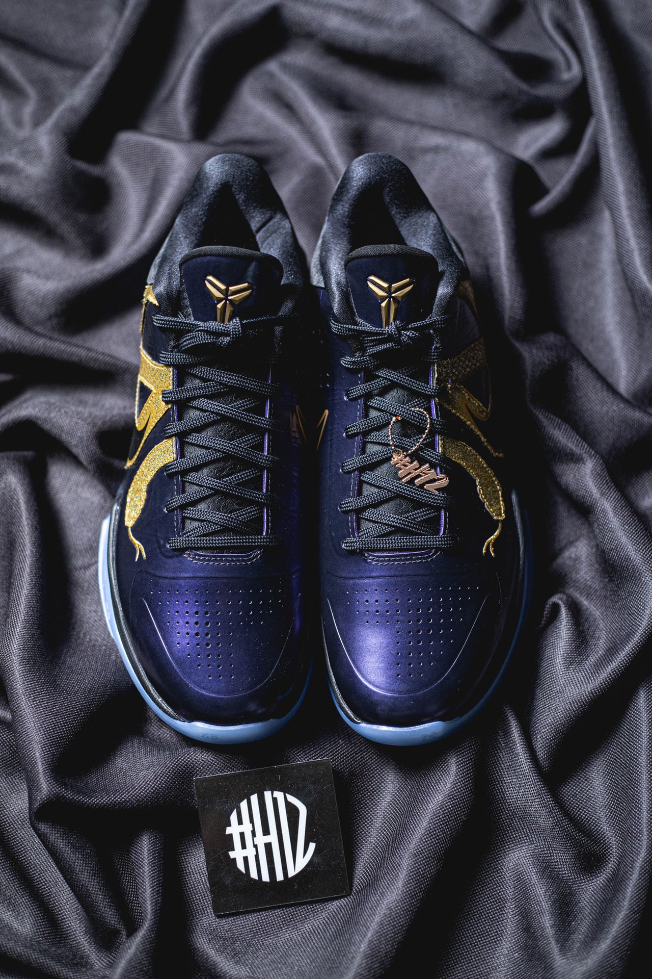 H12/Godkiller Kobe5  Year of the Mamba科比5  前掌气垫 后掌EVA 籃球鞋 球鞋 實戰鞋  真碳板  波鞋 紫蛇 黑紫金 IB4481-500