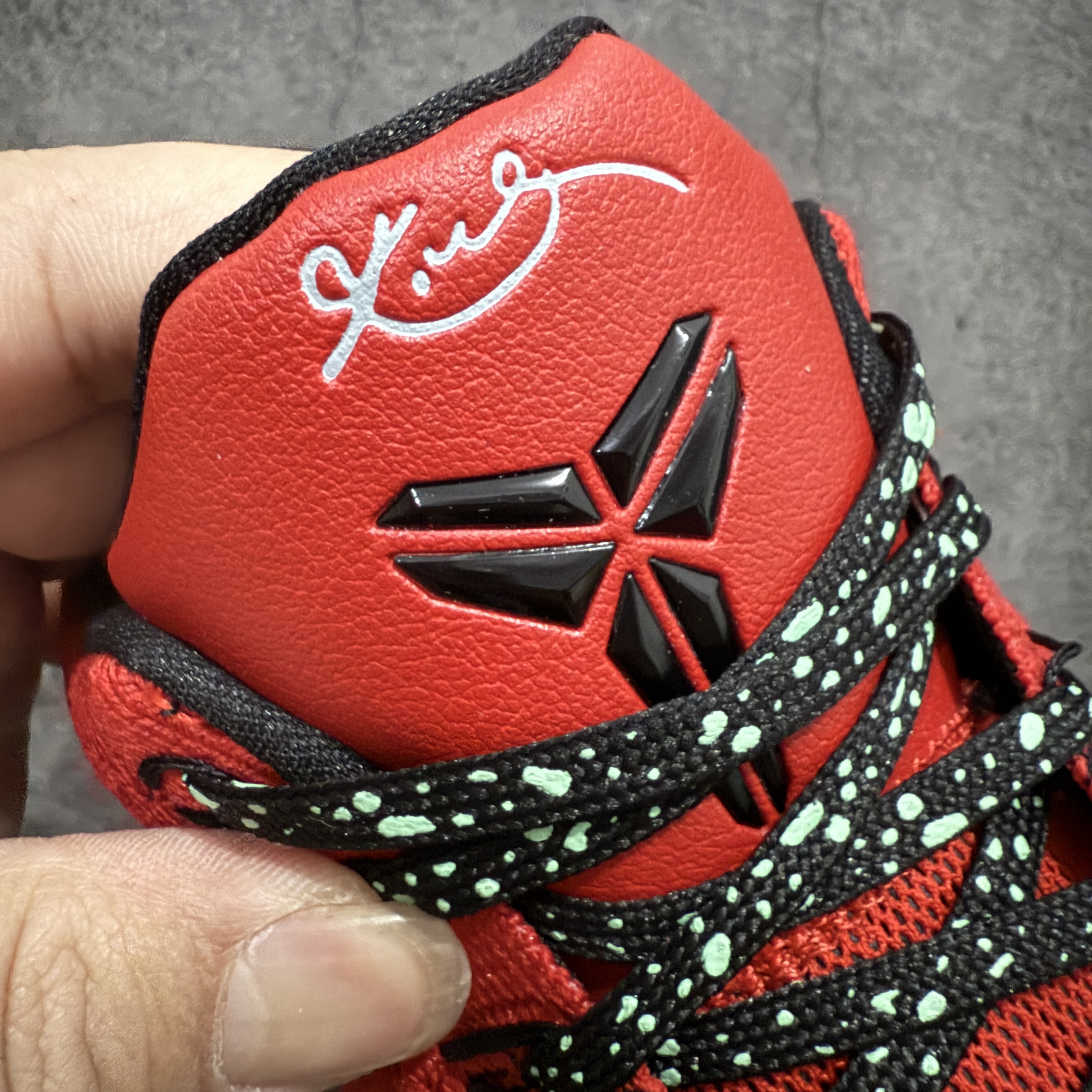 KOBE 9 ELITE LOW University Red  科比9 低筒 篮球鞋 实战鞋 球鞋 男鞋 波鞋 红黑 
