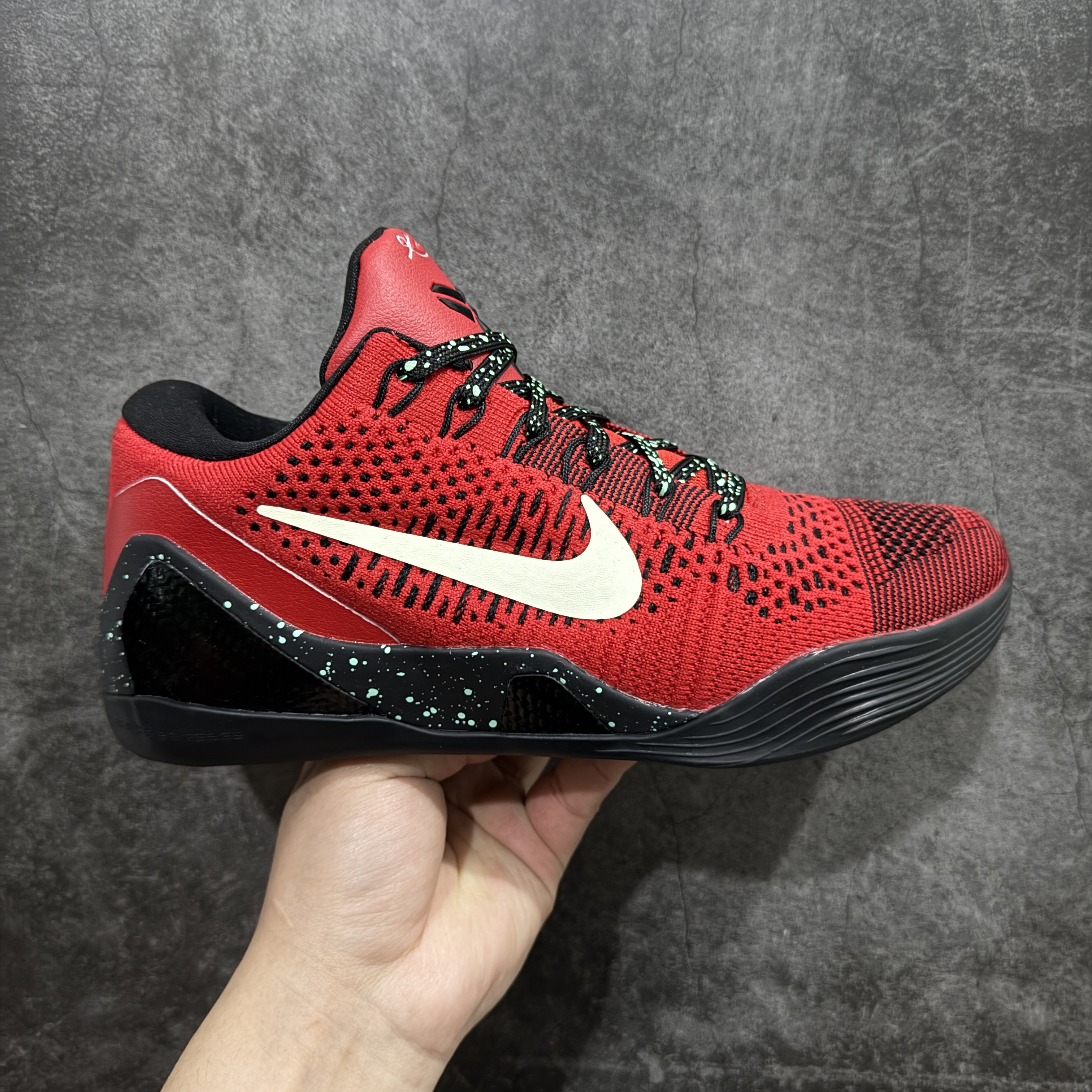 KOBE 9 ELITE LOW University Red  科比9 低筒 篮球鞋 实战鞋 球鞋 男鞋 波鞋 红黑 