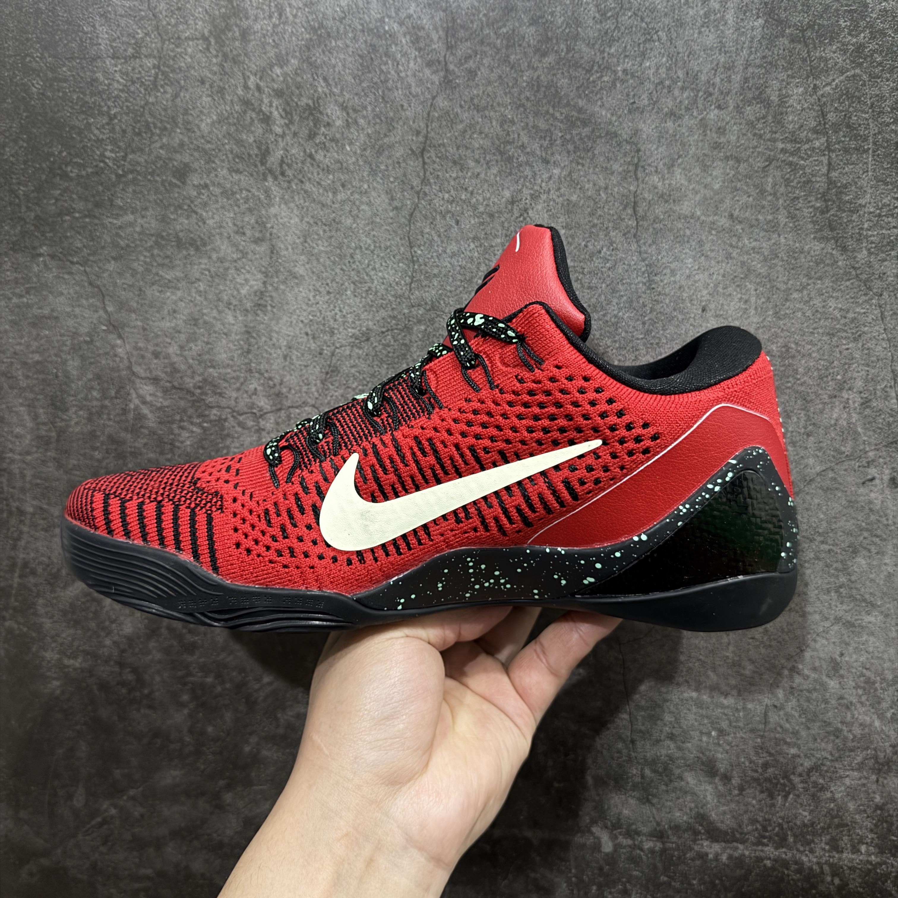 KOBE 9 ELITE LOW University Red  科比9 低筒 篮球鞋 实战鞋 球鞋 男鞋 波鞋 红黑 