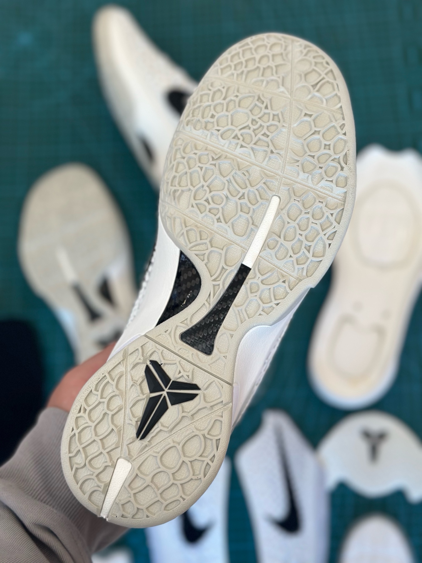  灭世/Max KOBE6  Protro All-Star 2.0 前后气垫 科比 6  籃球鞋 實戰鞋 真碳板 波鞋 球鞋 波鞋 男鞋  星星FQ3546-100