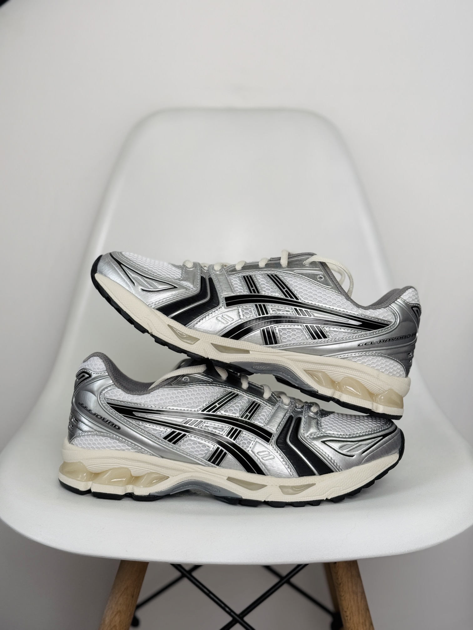 jjjjound ASICS GEL-KAYANO K14 亚瑟士  低筒 减震 户外 运动鞋 跑步鞋  休闲鞋 板鞋 波鞋 男女同款 银黑 1201A457-101
