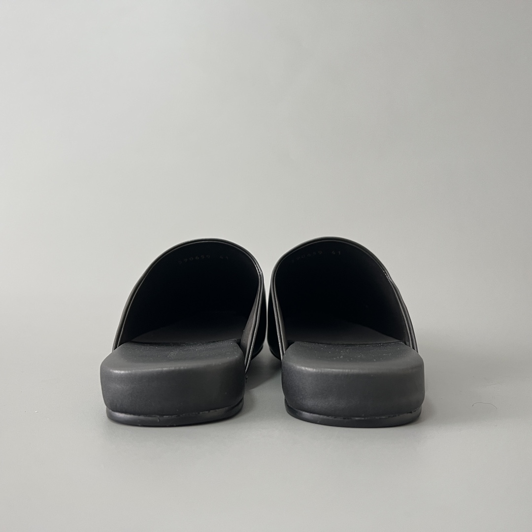 Balenciaga COSY 巴黎世家 低筒 小牛皮 平底 速干包头拖鞋 凉拖 男款 黑色白字体 636604WA72G1006