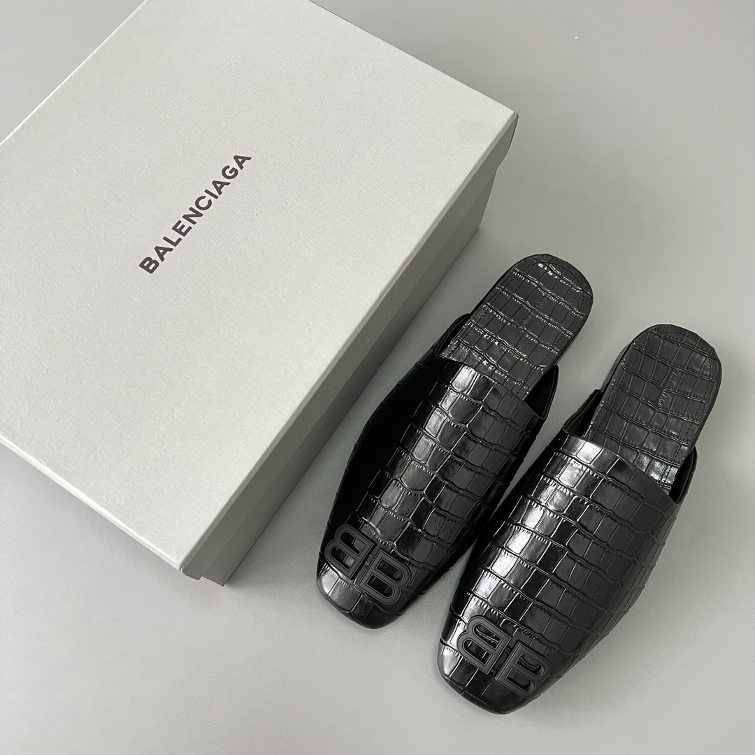 Balenciaga COSY 巴黎世家 低筒 小牛皮 平底 速干包头拖鞋 凉拖 男款 双B黑色格纹 654644WBB721010