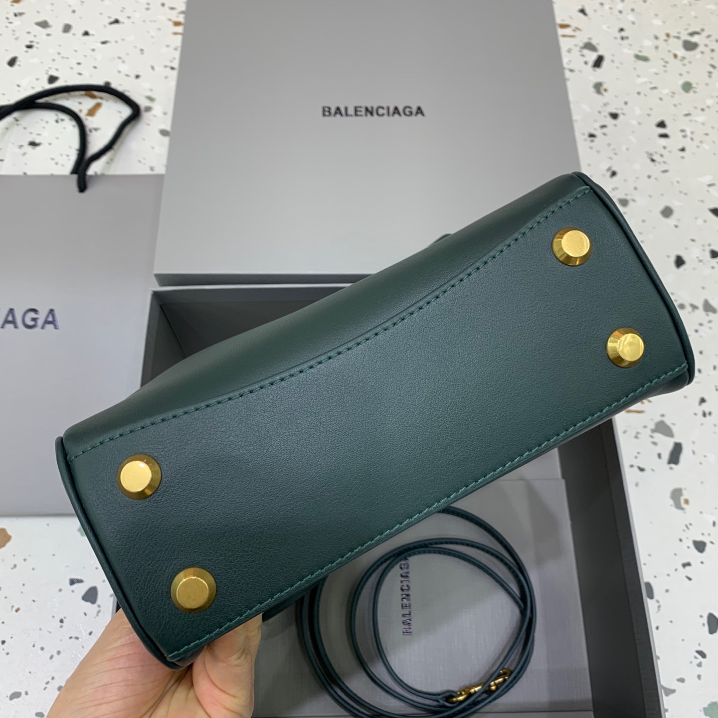  Balencia Rodeo 巴黎世家 皮革  牛皮 时尚 手机包 单肩包 斜跨 手提包 腰包 男女同款 中号/小号/mini  绿色  7897722AAV3614/7954562