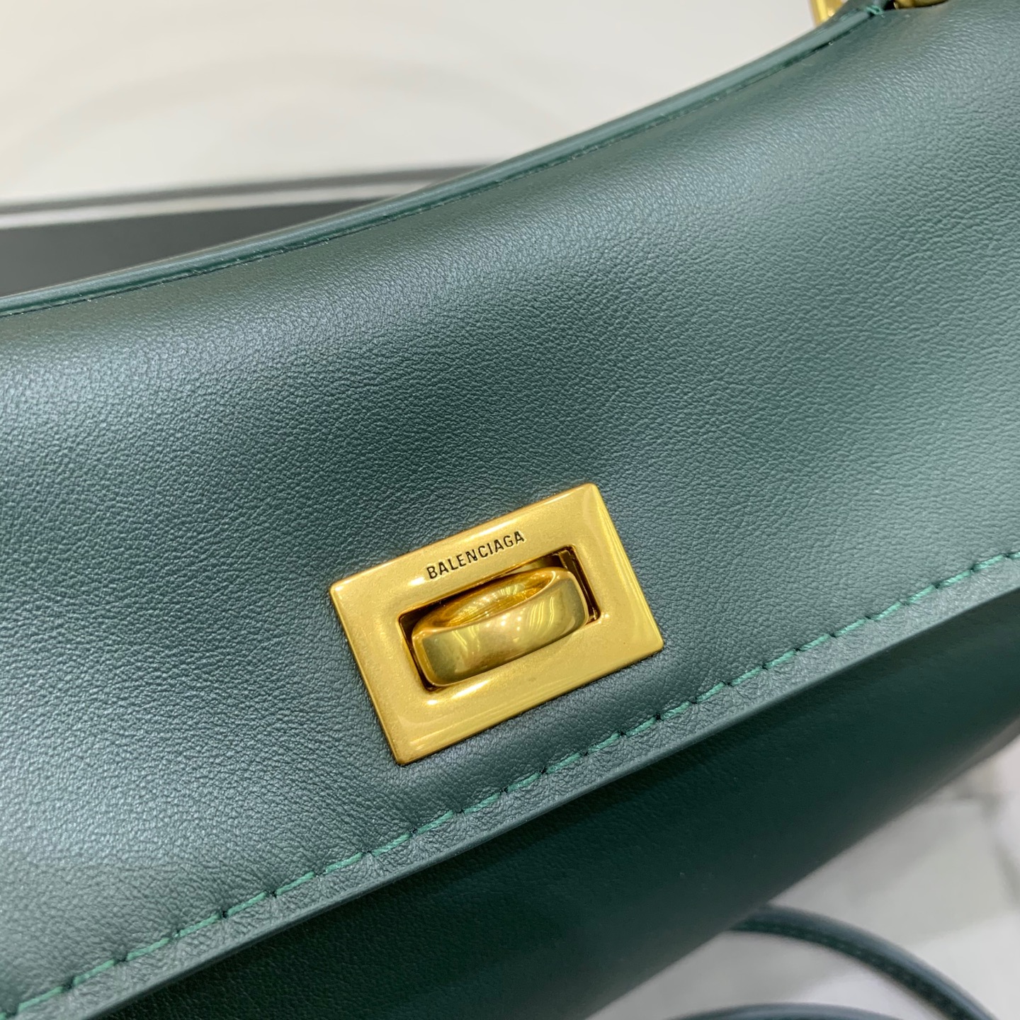  Balencia Rodeo 巴黎世家 皮革  牛皮 时尚 手机包 单肩包 斜跨 手提包 腰包 男女同款 中号/小号/mini  绿色  7897722AAV3614/7954562