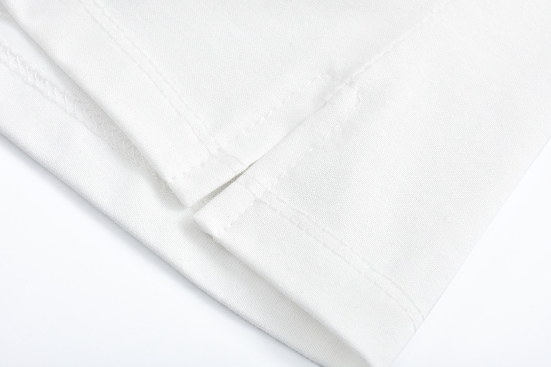 MIU MIU 缪缪 小刺绣 长袖 T恤 休闲 圆领 黑色 白色 