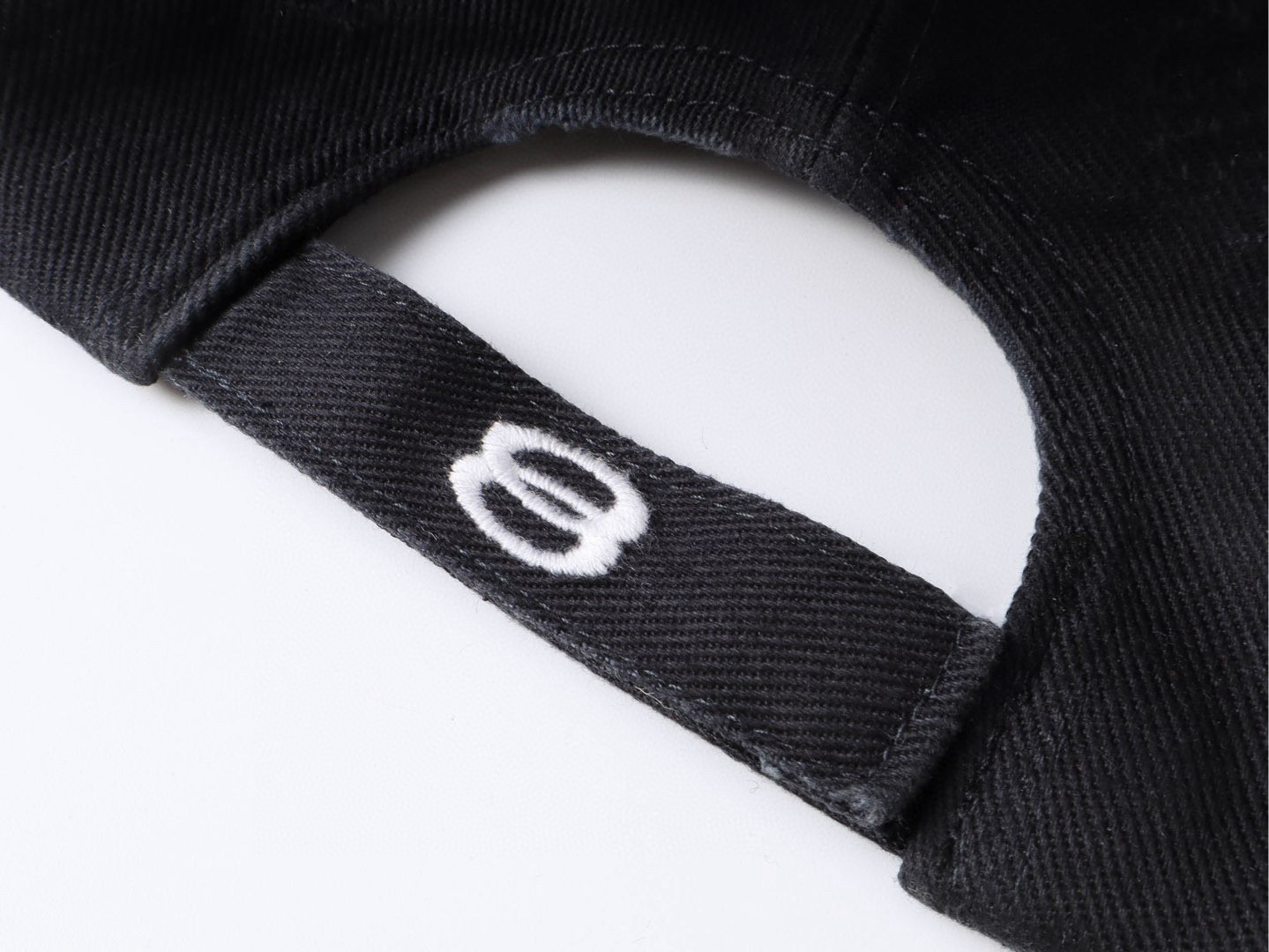  Balenciaga 巴黎世家微标设计 鸭舌帽 做旧复古 双环拼接做旧棒球帽 808790410B21078