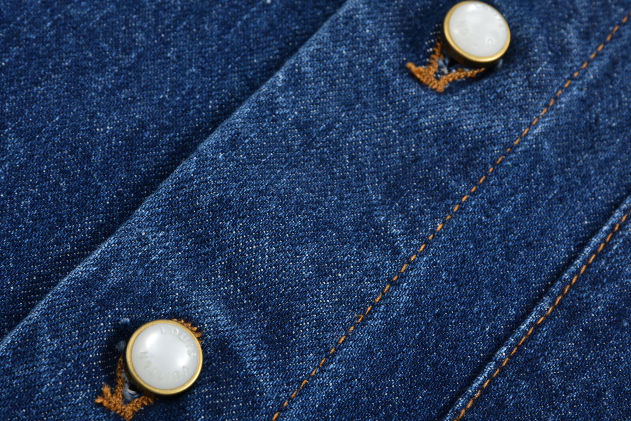 LOUIS VUITTON 路易威登 LV 皮标 短袖 牛仔衬衫 蓝色 1AHDMS