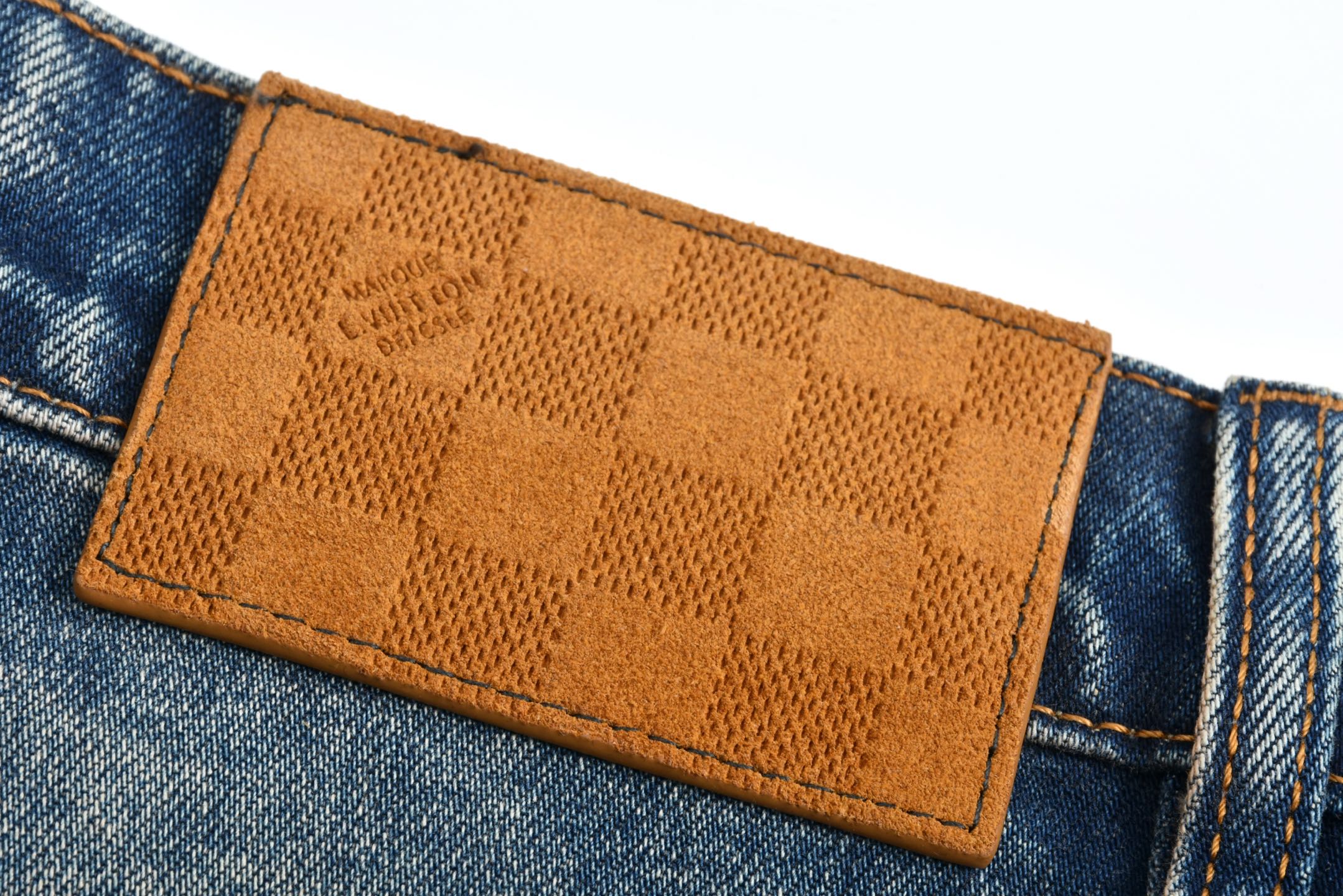 LOUIS VUITTON FW24 路易威登 LV  不规则褪色  水洗直筒牛仔裤 裤子 长裤 蓝色-35 1AHBMW