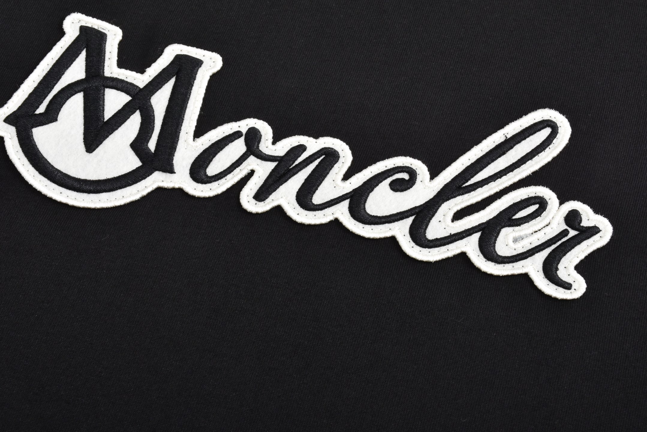 Moncler 蒙口  标识刺绣 字母提花 圆领 宽松 透气 短袖T恤 白色 黑色-20 K10918C001189AJS034